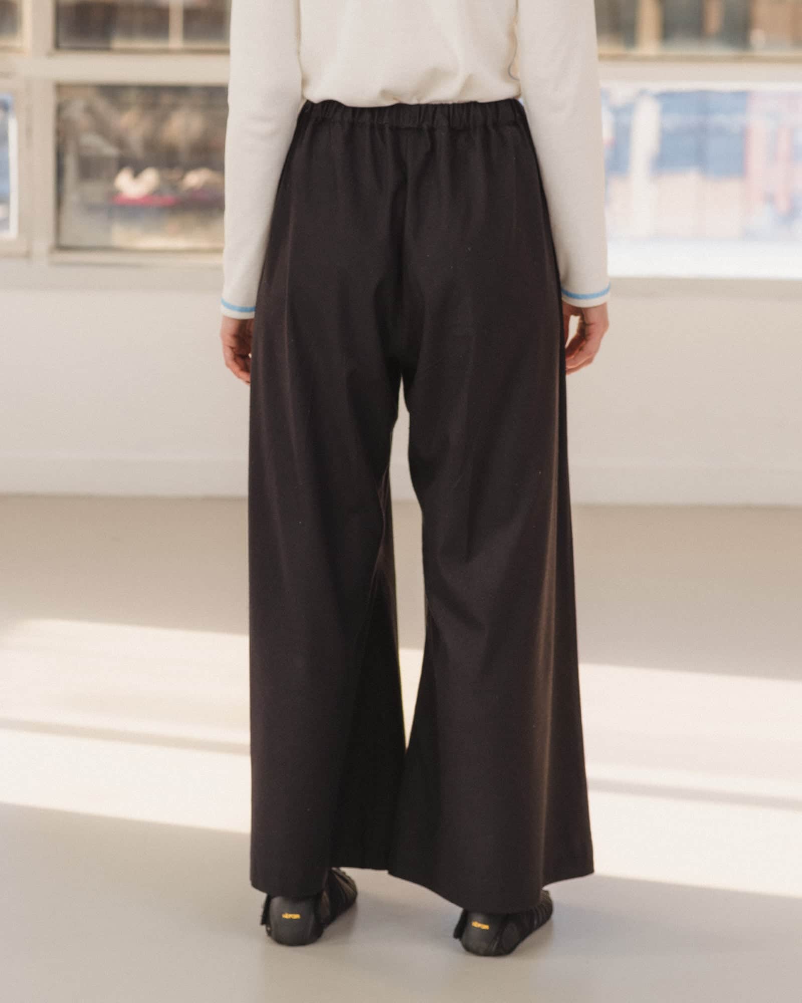 BASERANGE Pants Avi Pants