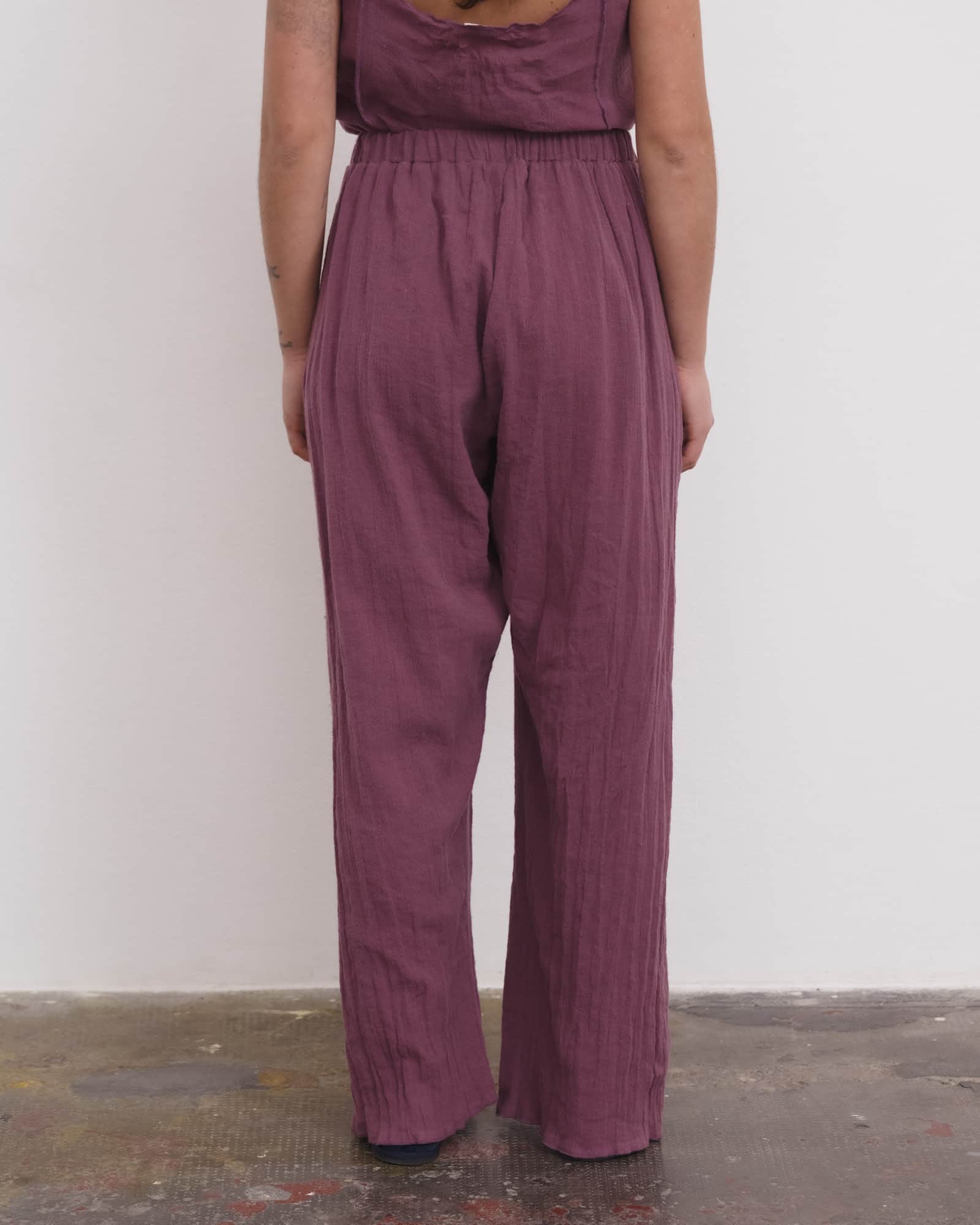 BASERANGE Pants Folio Pants