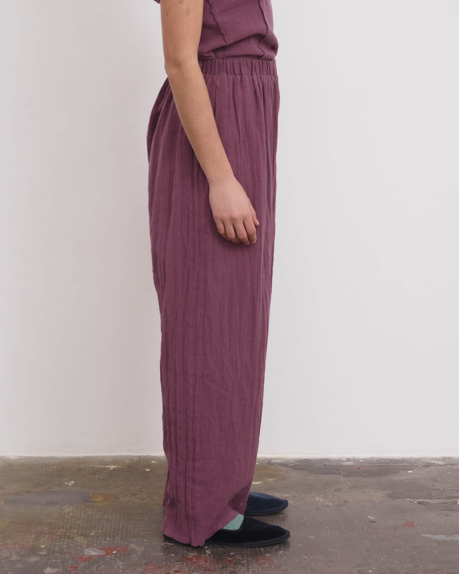 BASERANGE Pants Folio Pants