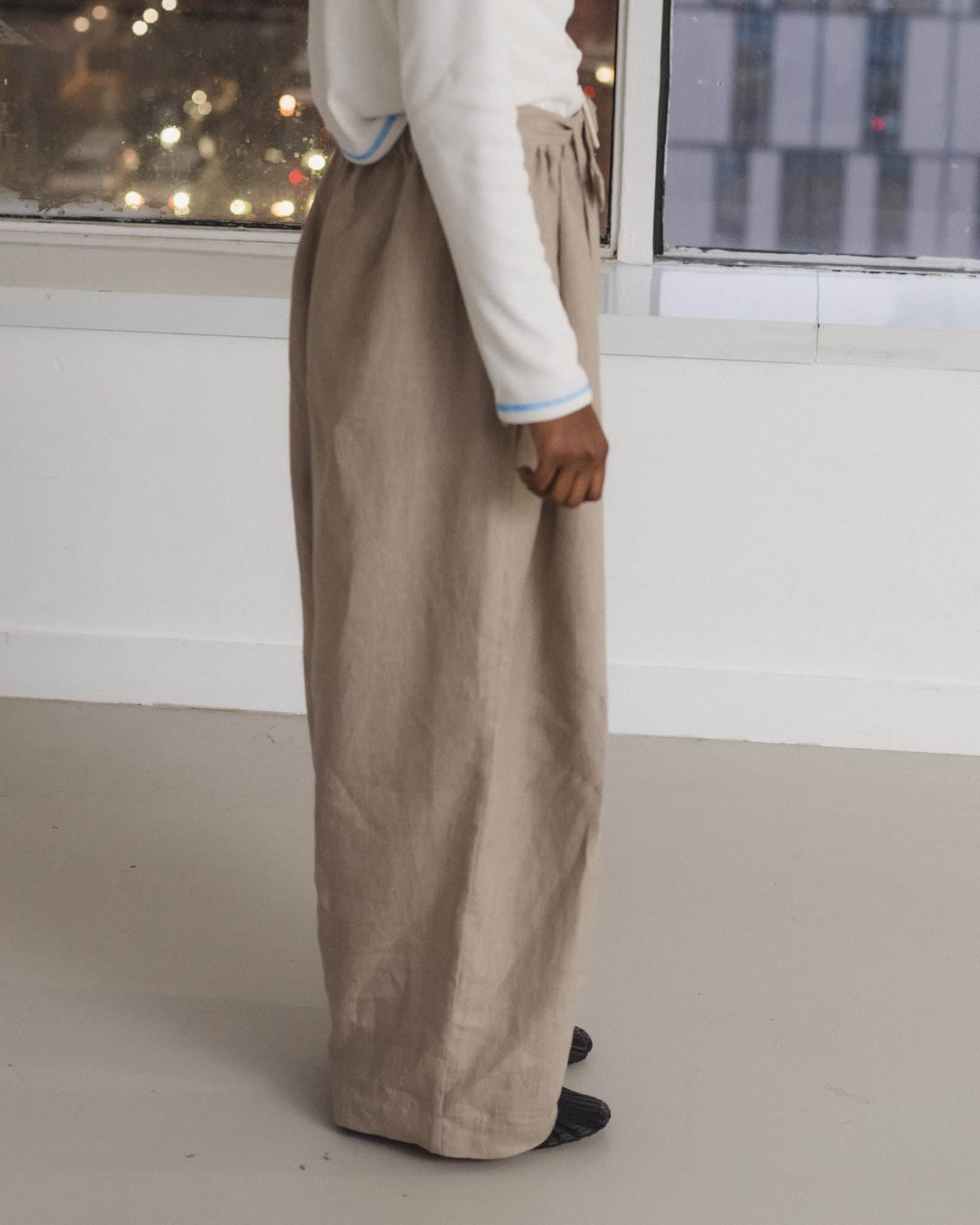 BASERANGE Pants Frame Pants