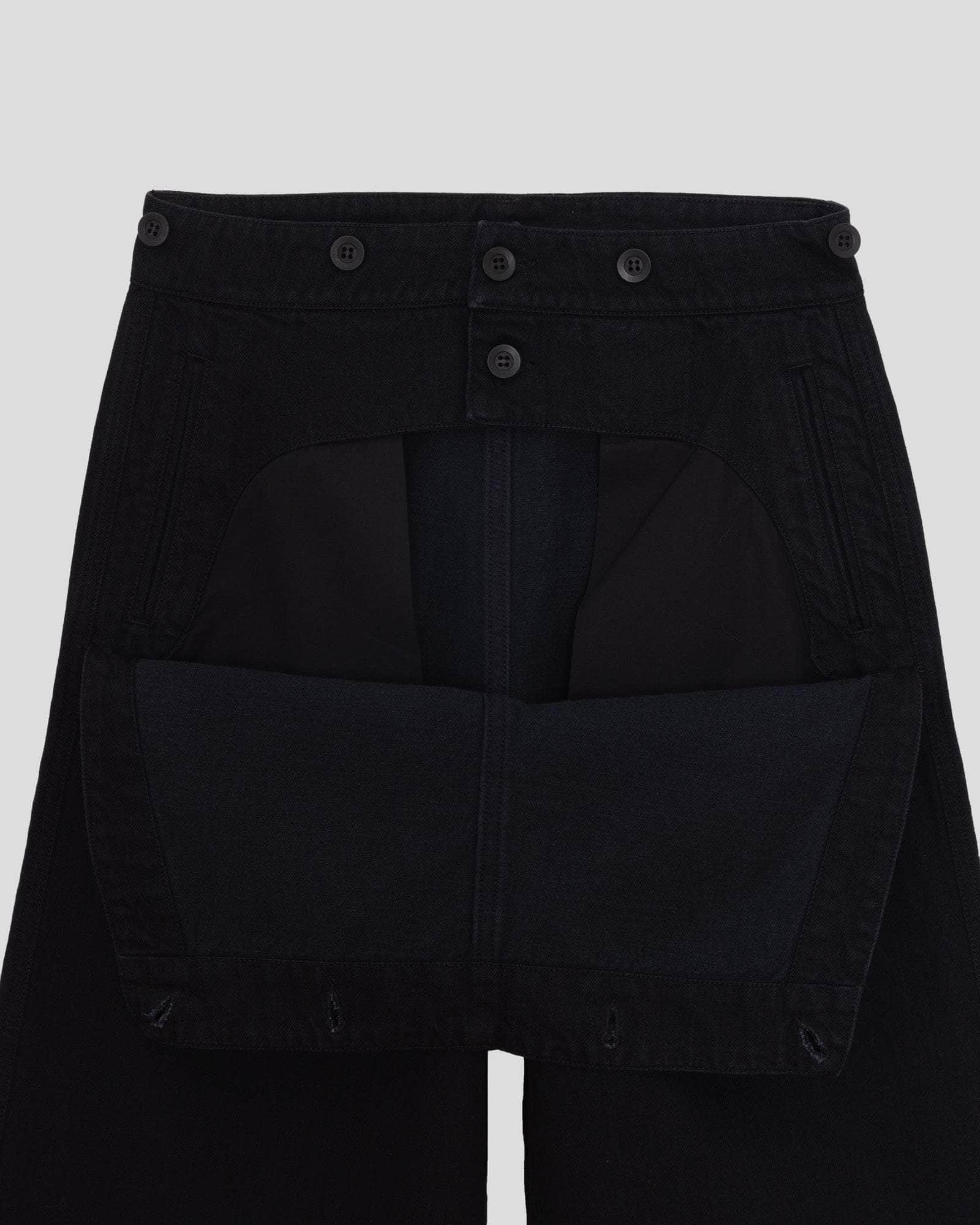 Hale パンツ in Black | オーガニックコットン・デニム | Baserange
