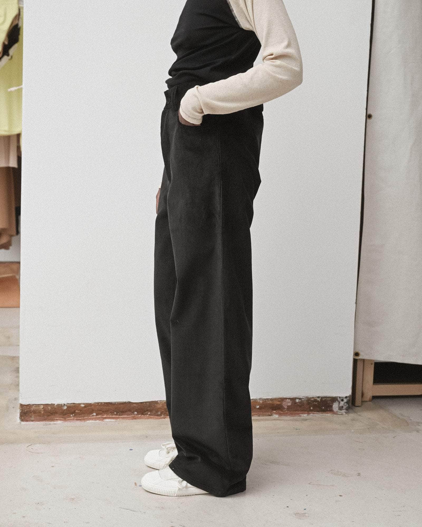 【BASERANGE/ベースレンジ】NAVALO PANTS ナヴァロパンツ BASERANGE/ベースレンジ】NAVALO PANTS ナヴァロパンツ - メルカリ