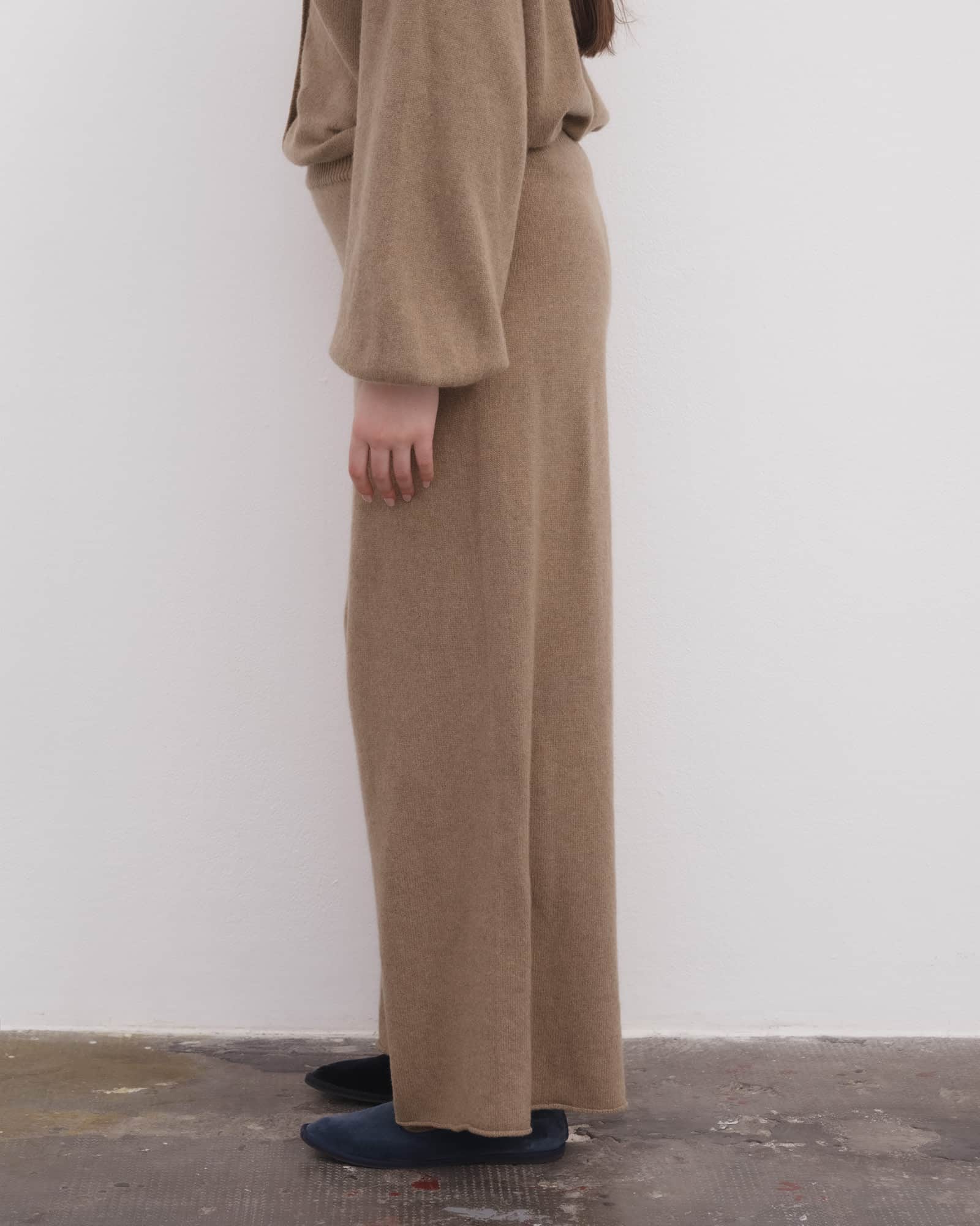 BASERANGE Pants Soar Pants