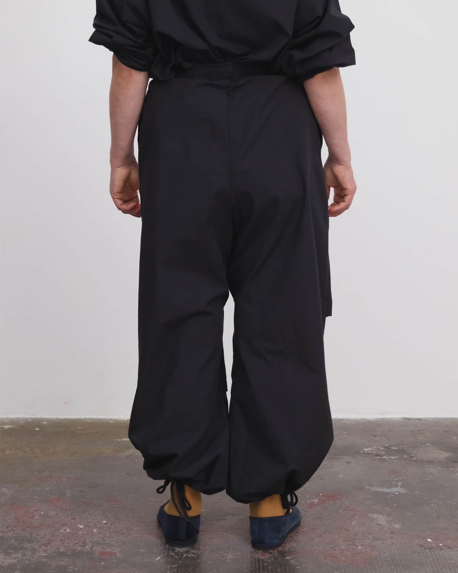 BASERANGE Pants Uro Pants