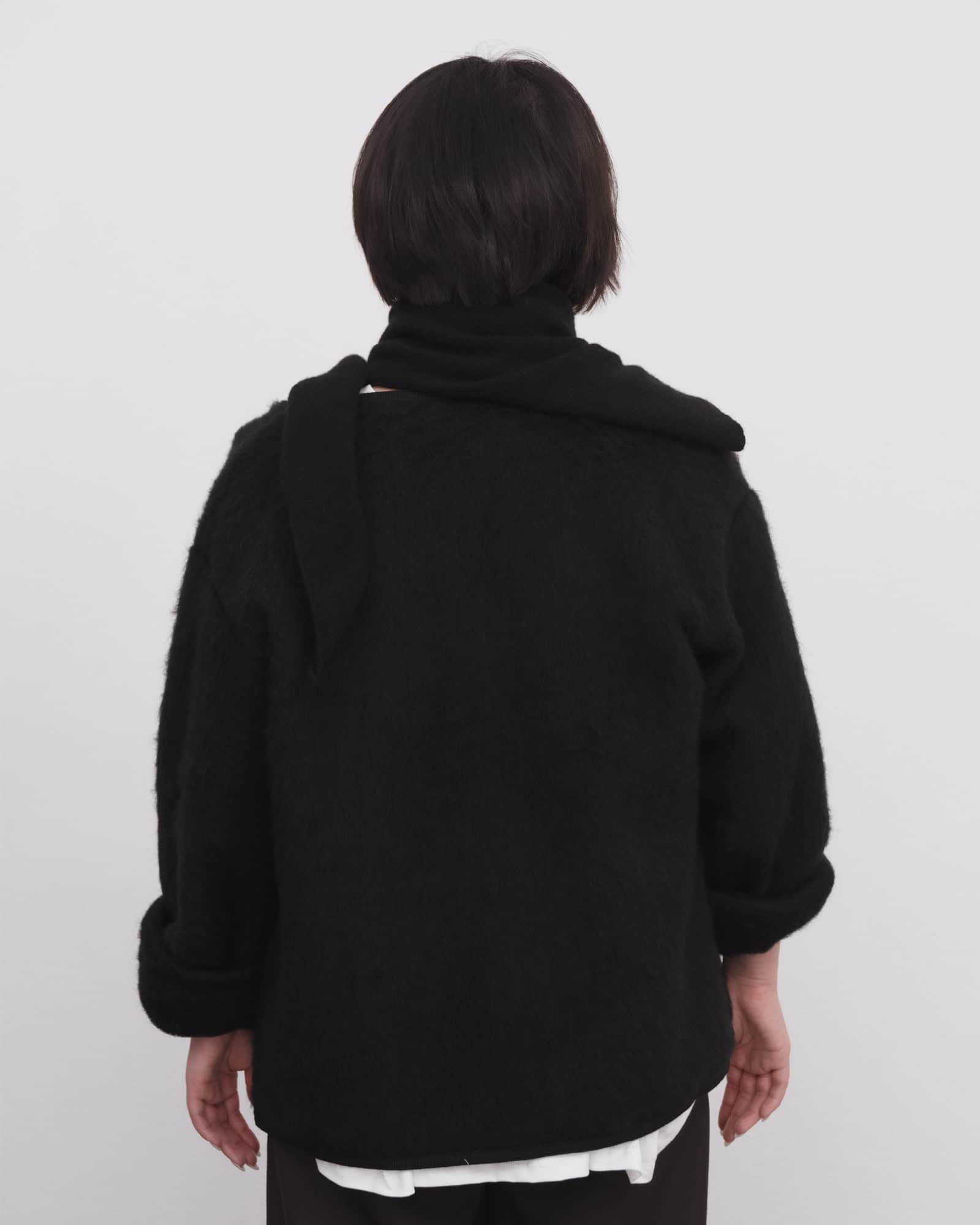 BASERANGE Scarfs BLACK / ONE SIZE Trin Scarf