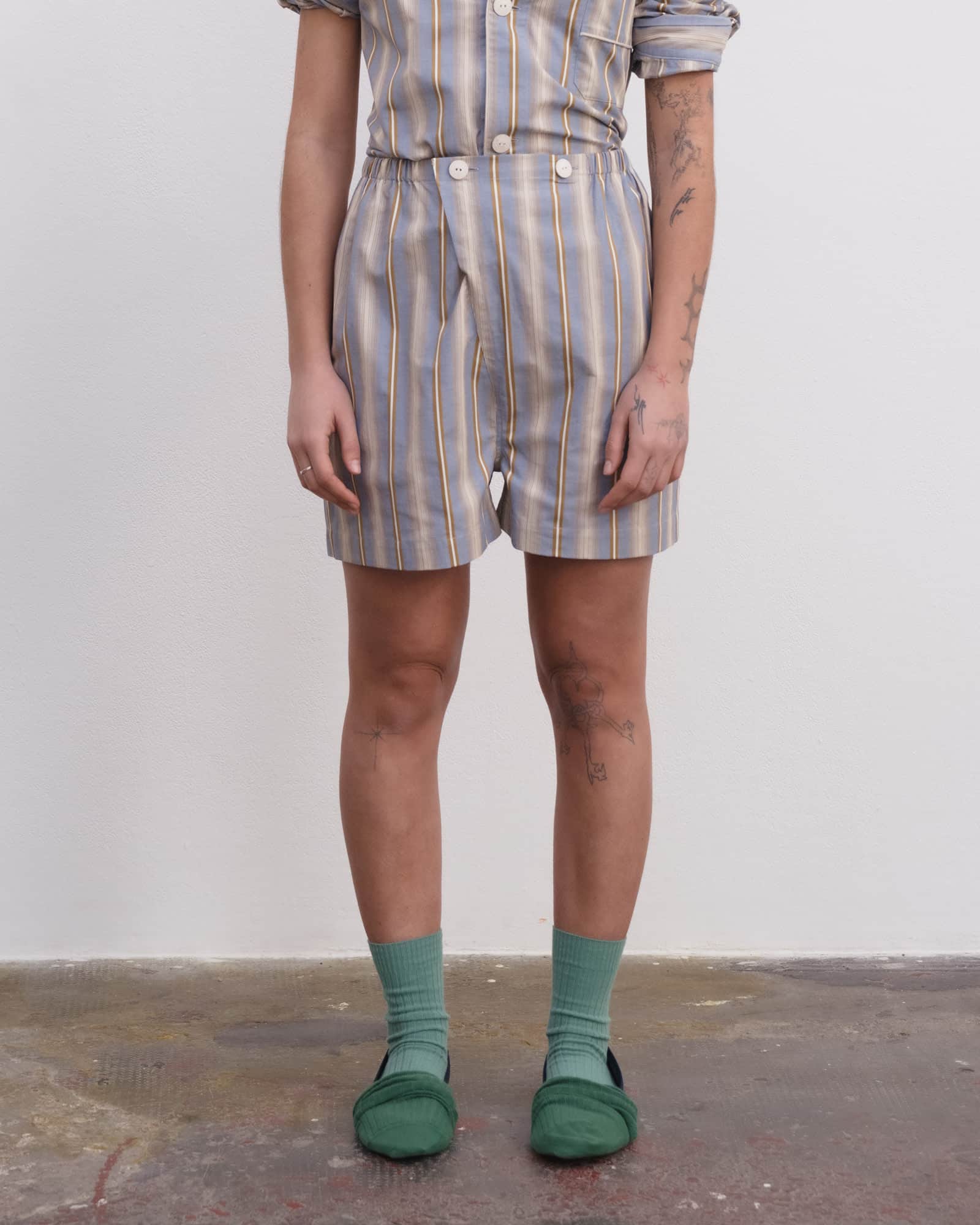 BASERANGE Shorts Carte Shorts