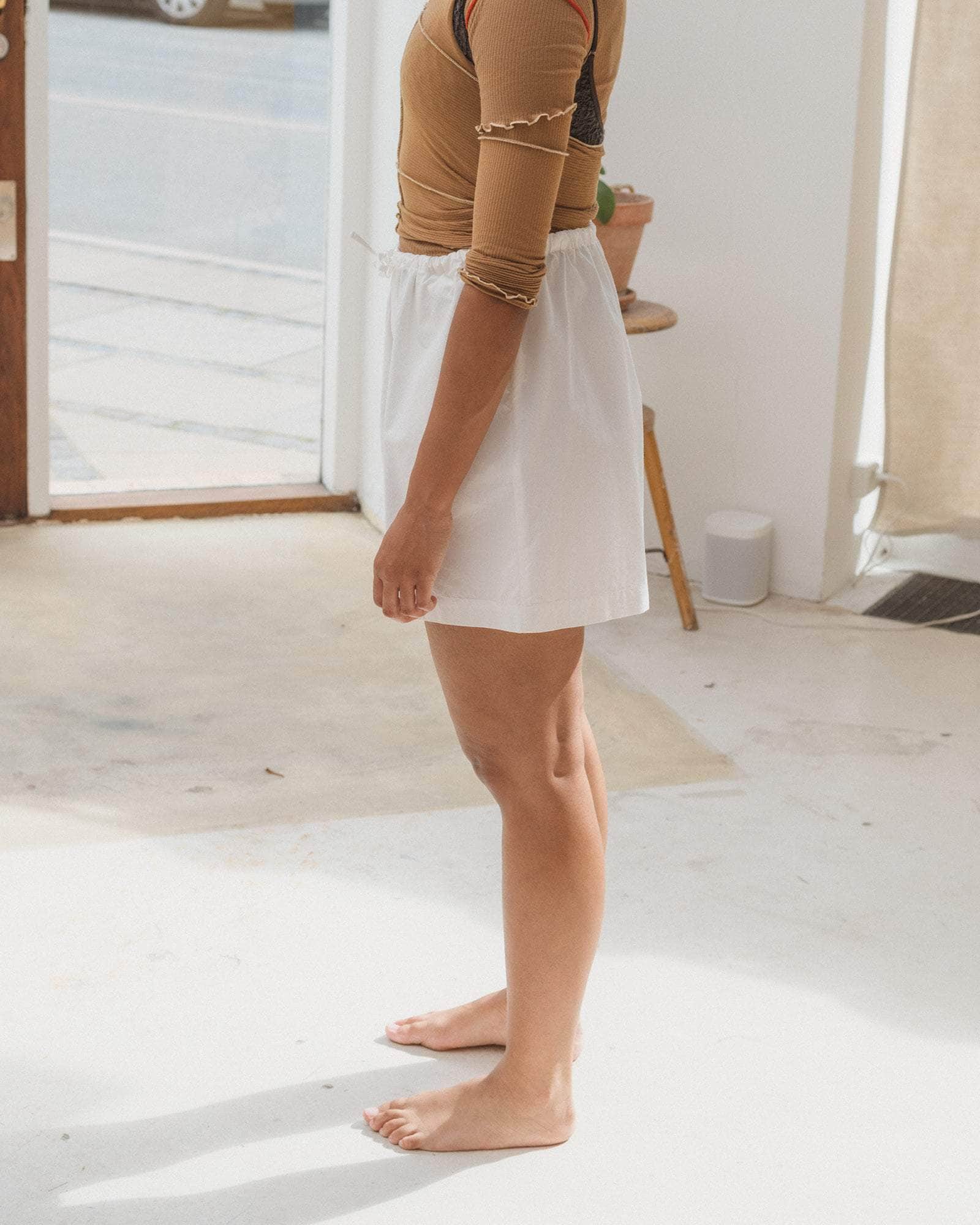 Kolla ショートパンツ in Undyed | オーガニックコットン・ポプリン