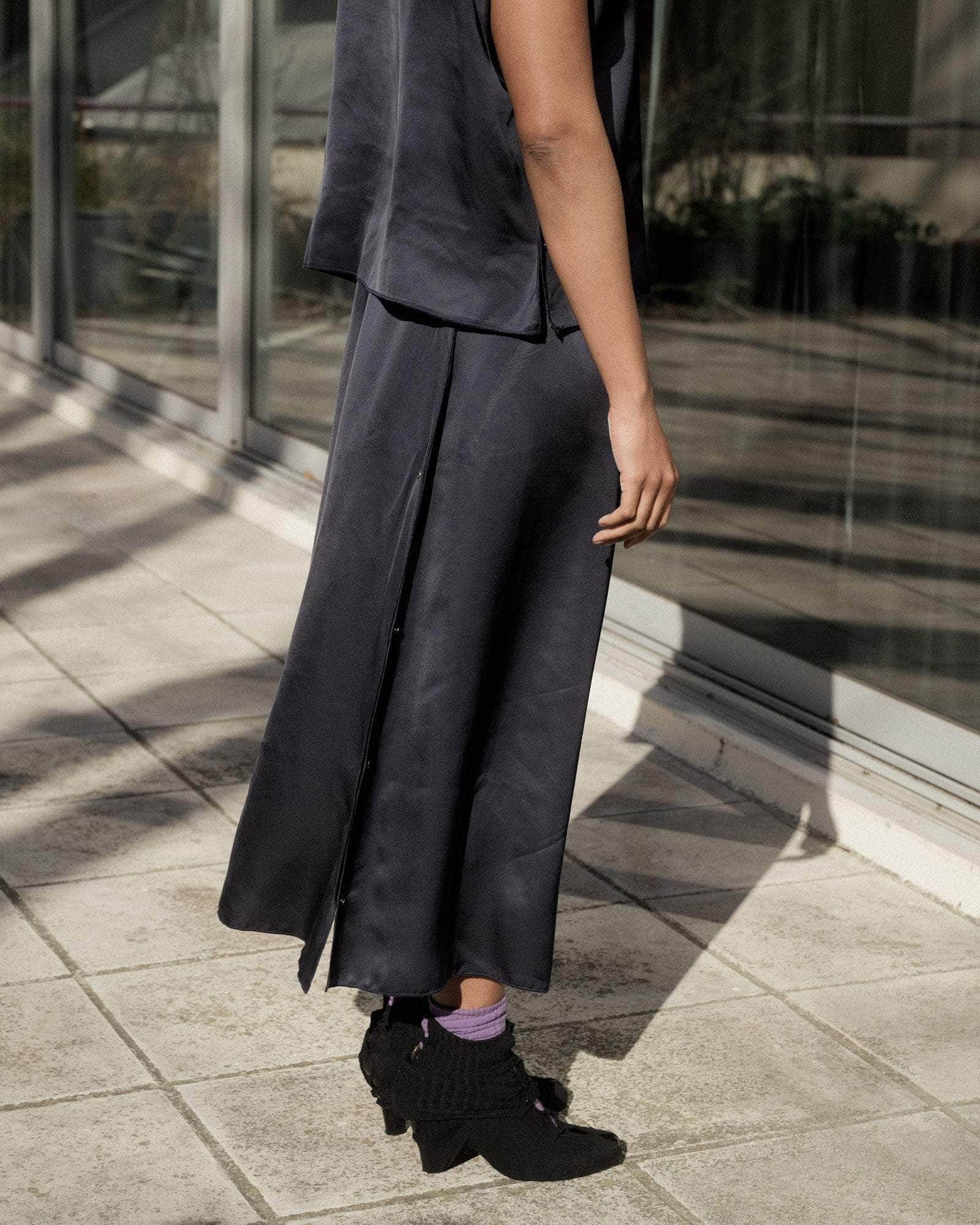 BASERANGE Skirts Clavo Skirt