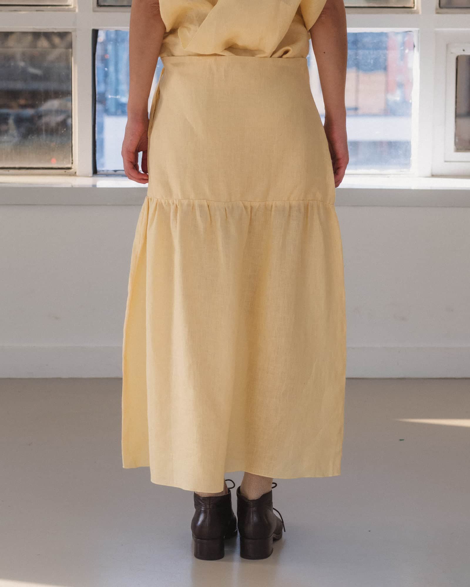 BASERANGE Skirts Garlin Skirt