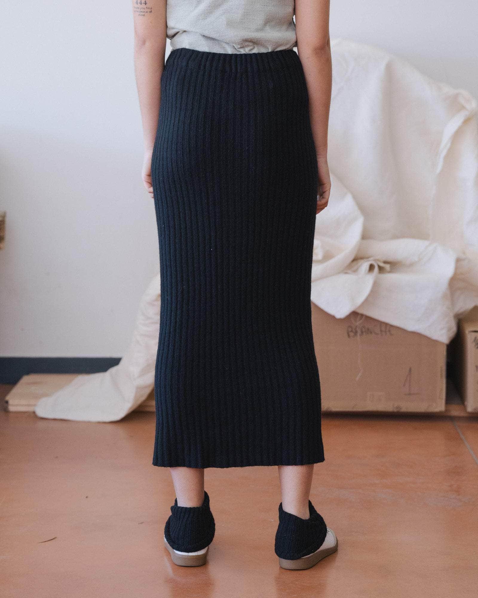 Skirts | Basics in Natural and Recycled Fibers | Baserange