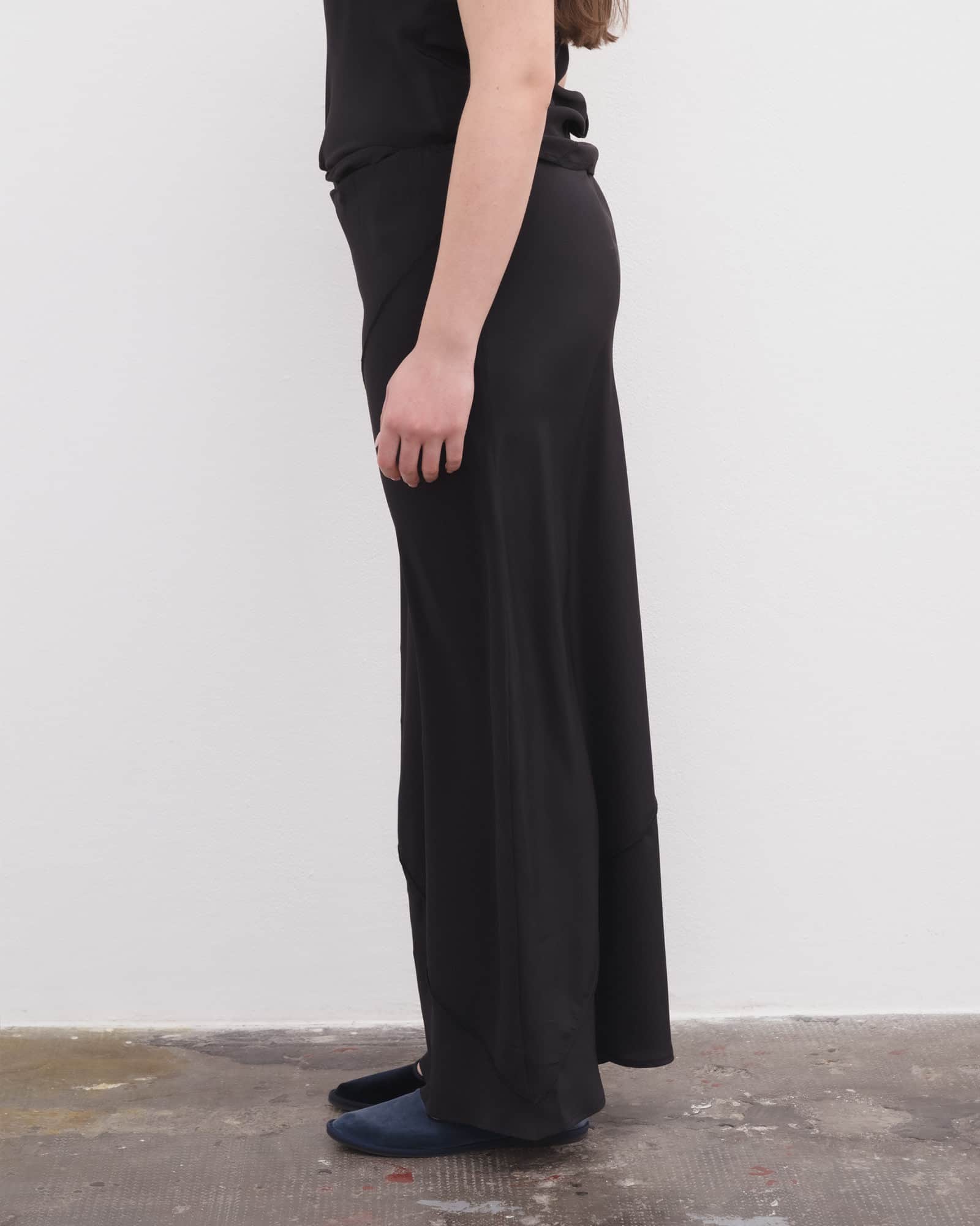 BASERANGE Skirts Lava Skirt