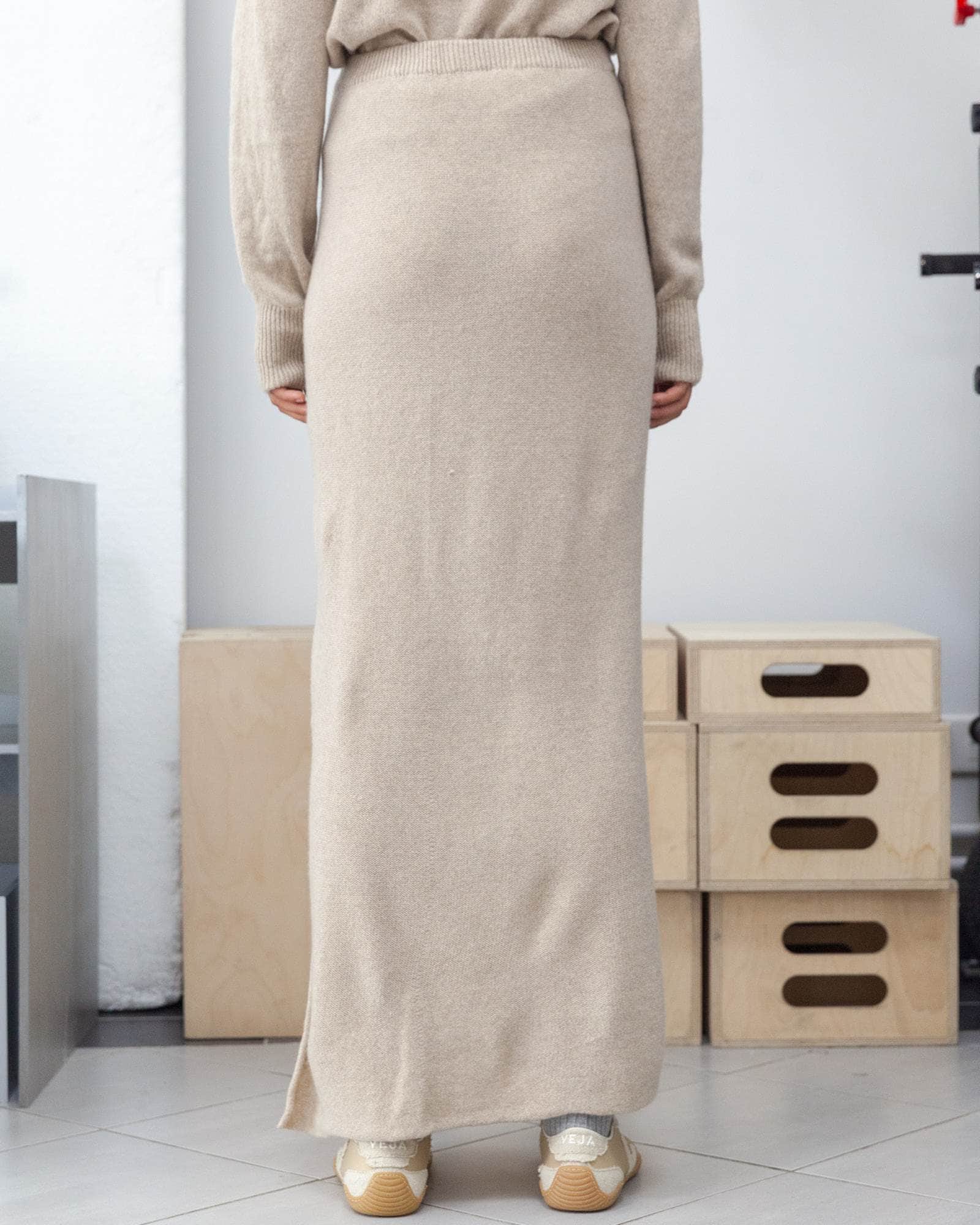 BASERANGE Skirts Tier Midi Skirt