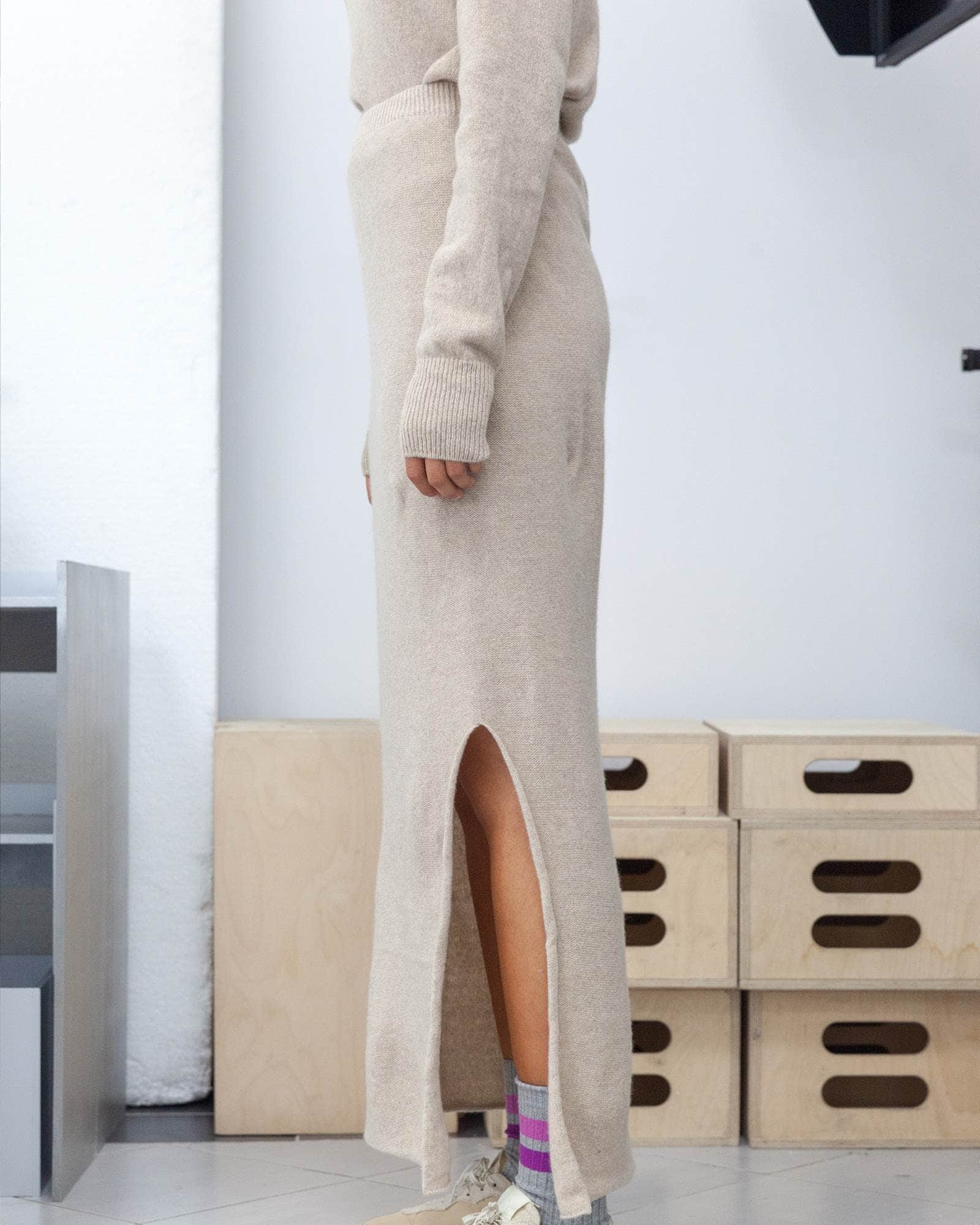 BASERANGE Skirts Tier Midi Skirt
