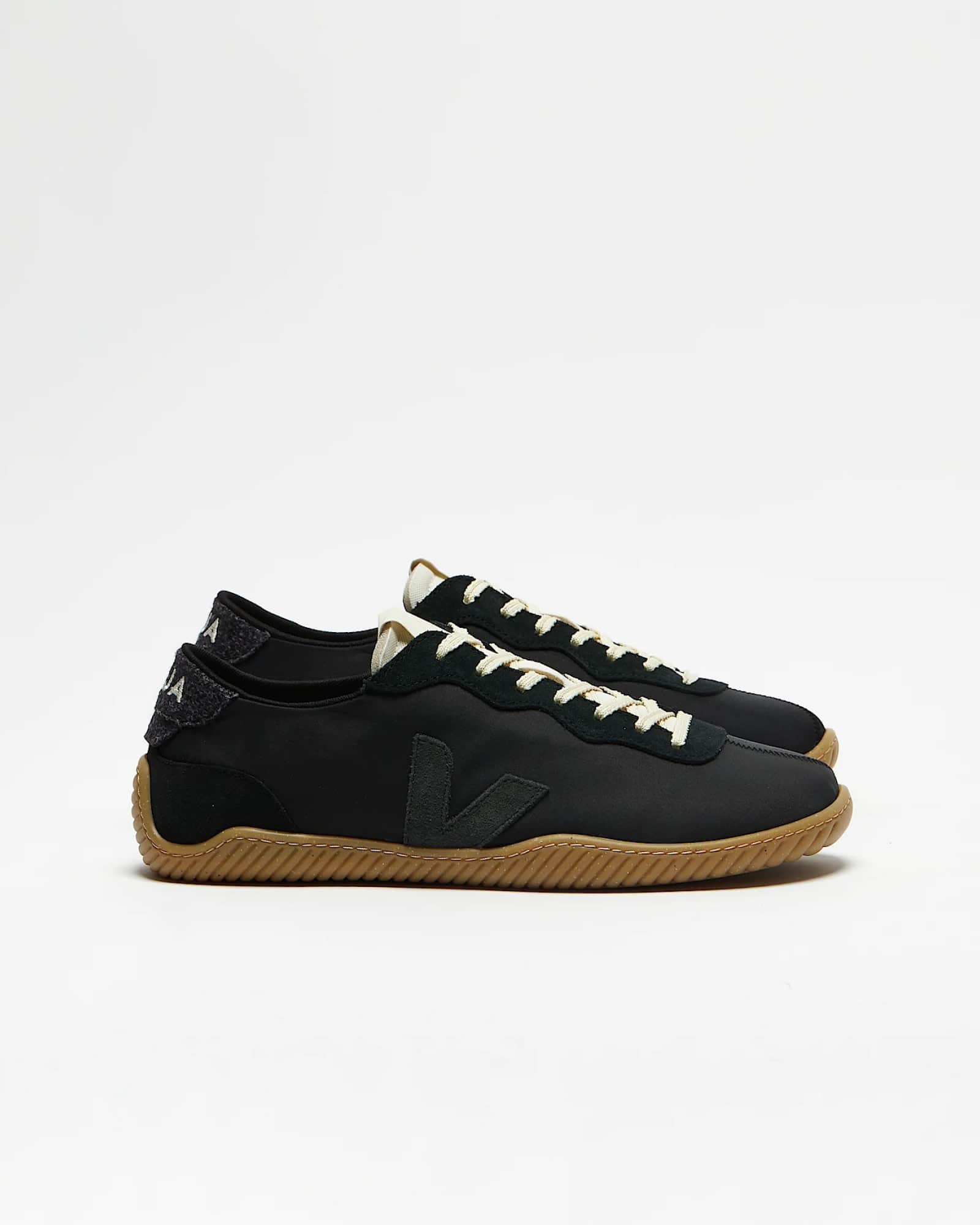 BASERANGE Sneaker Jitsu VEJA x Baserange