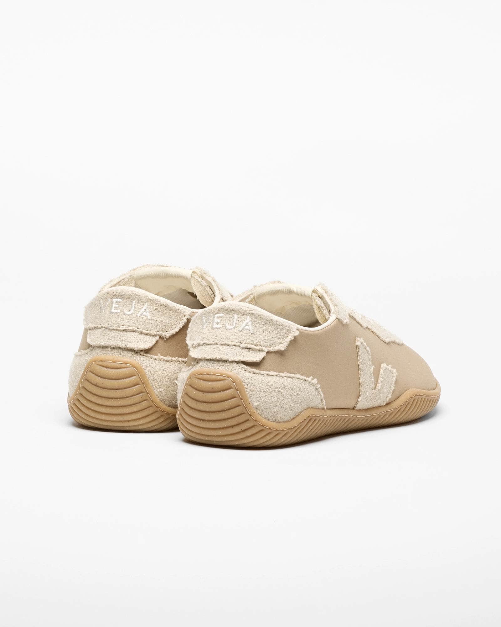 BASERANGE Sneaker Jitsu VEJA x Baserange