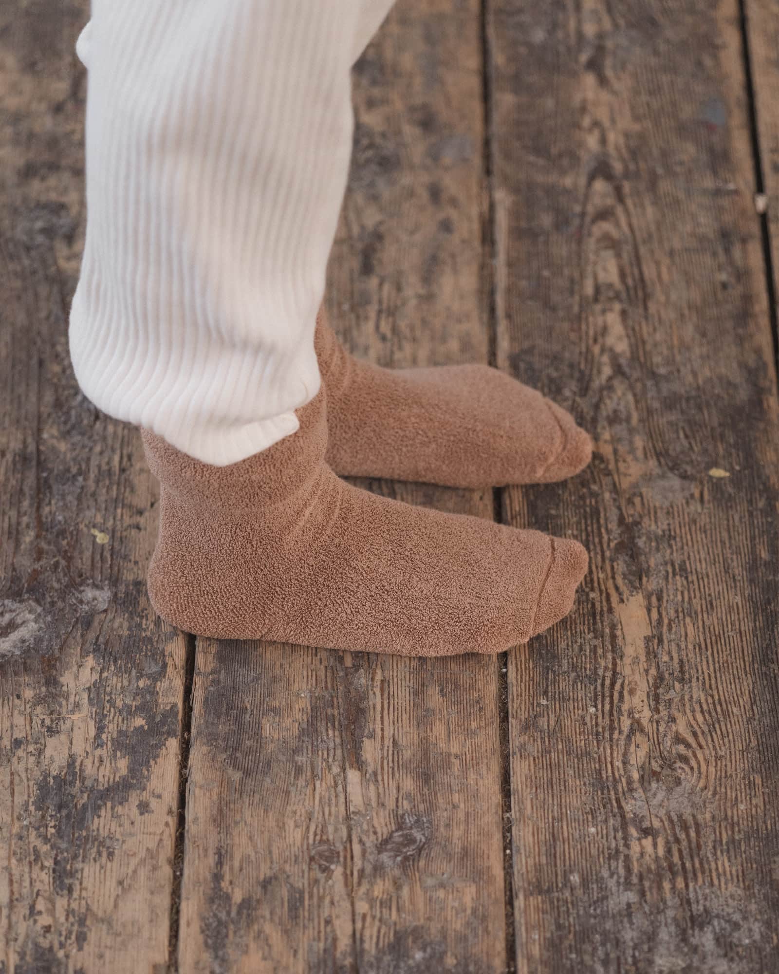 BASERANGE Socks Buckle Overankle Socks