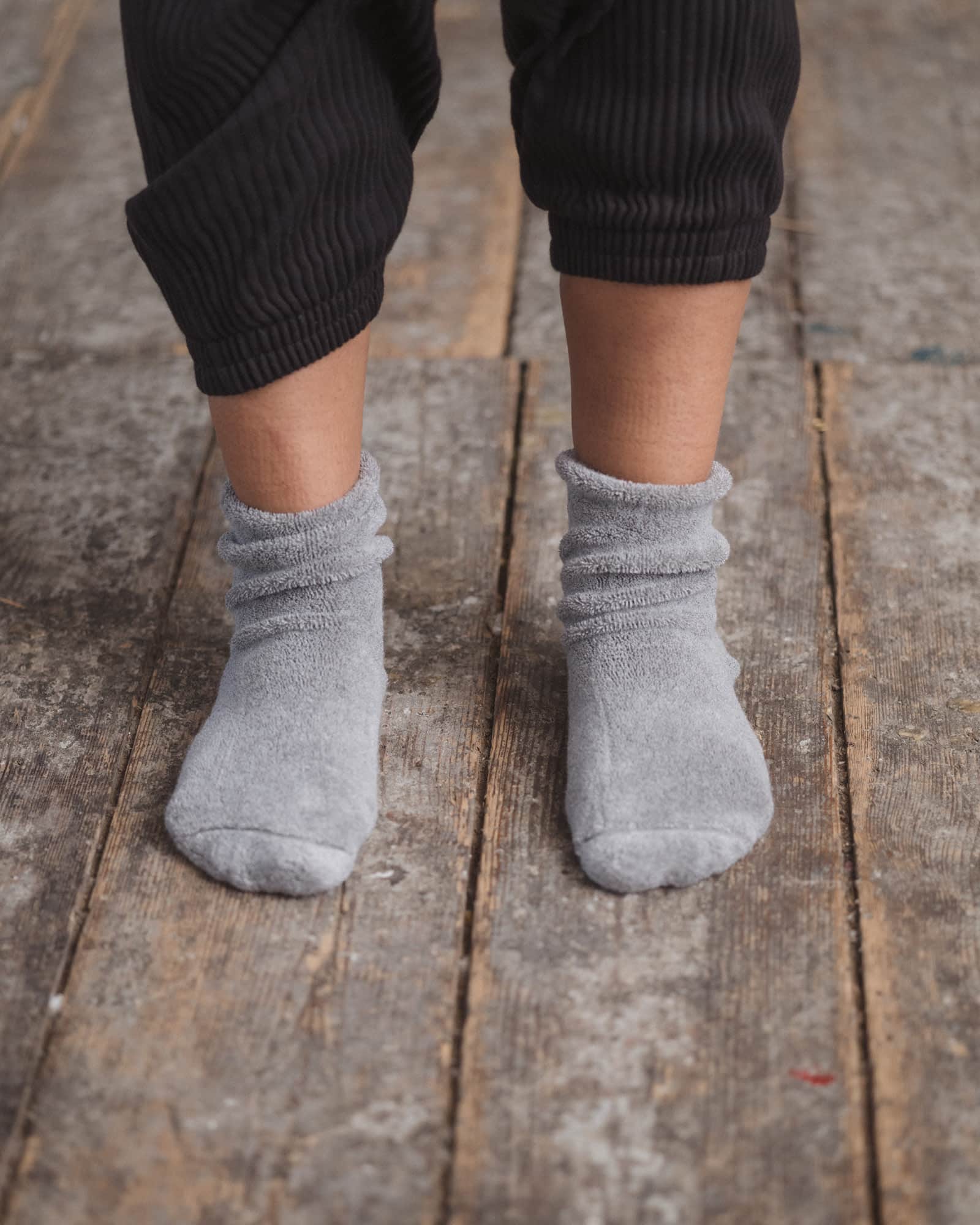 BASERANGE Socks Buckle Overankle Socks