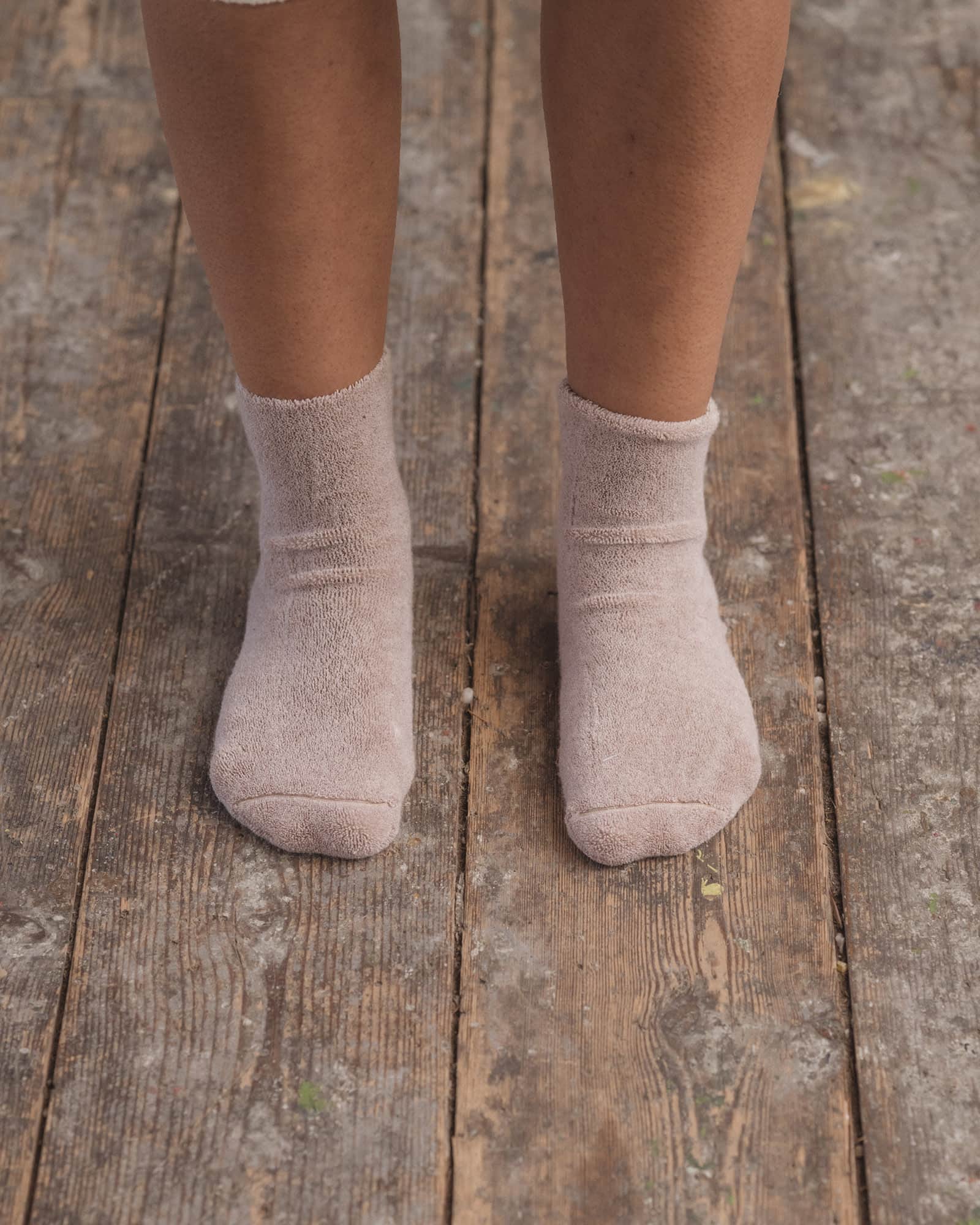 BASERANGE Socks Buckle Overankle Socks