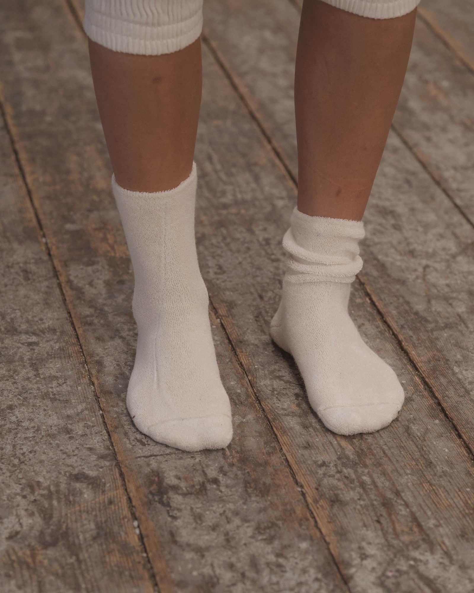BASERANGE Socks Buckle Overankle Socks