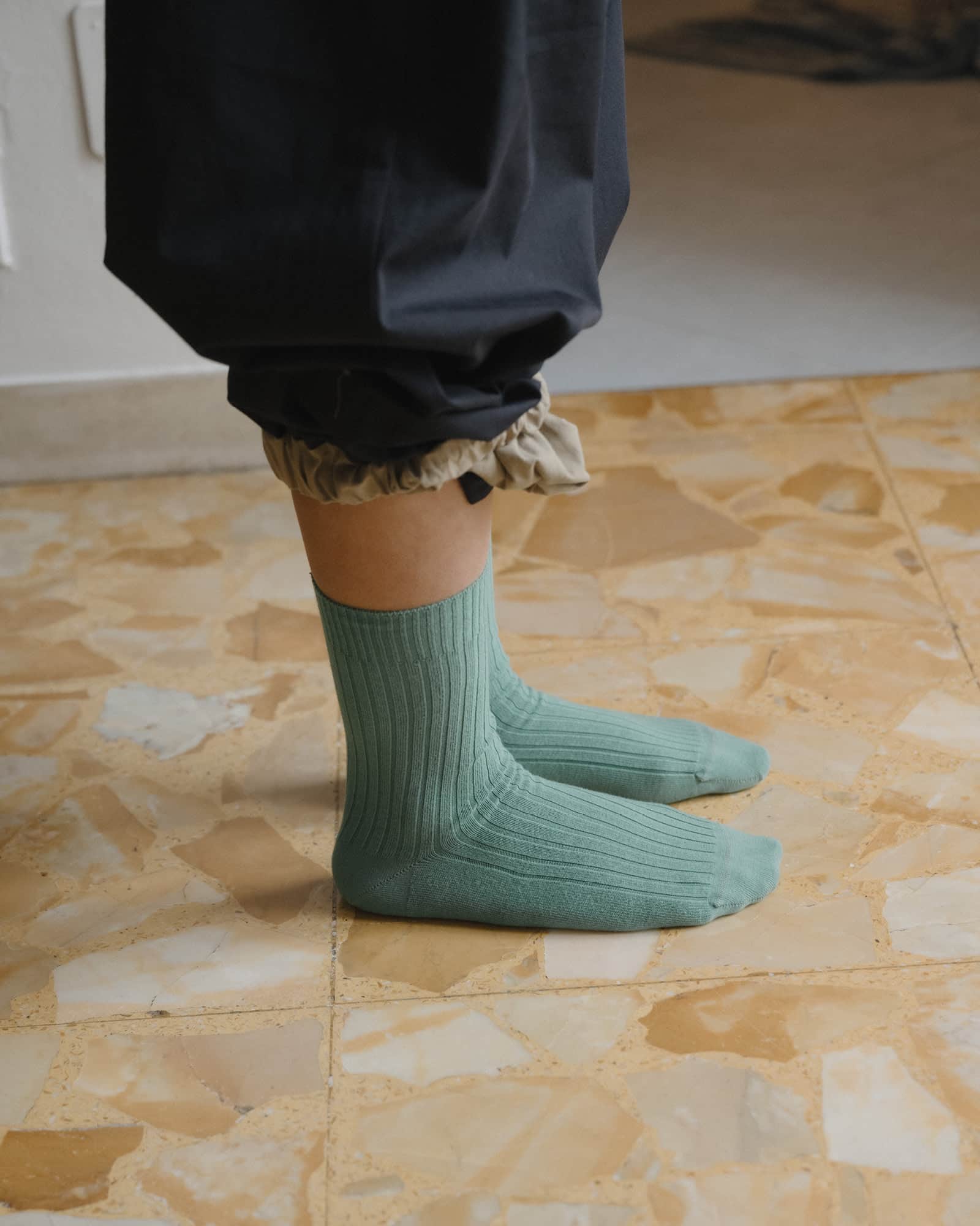 BASERANGE Socks Rib Overankle Socks