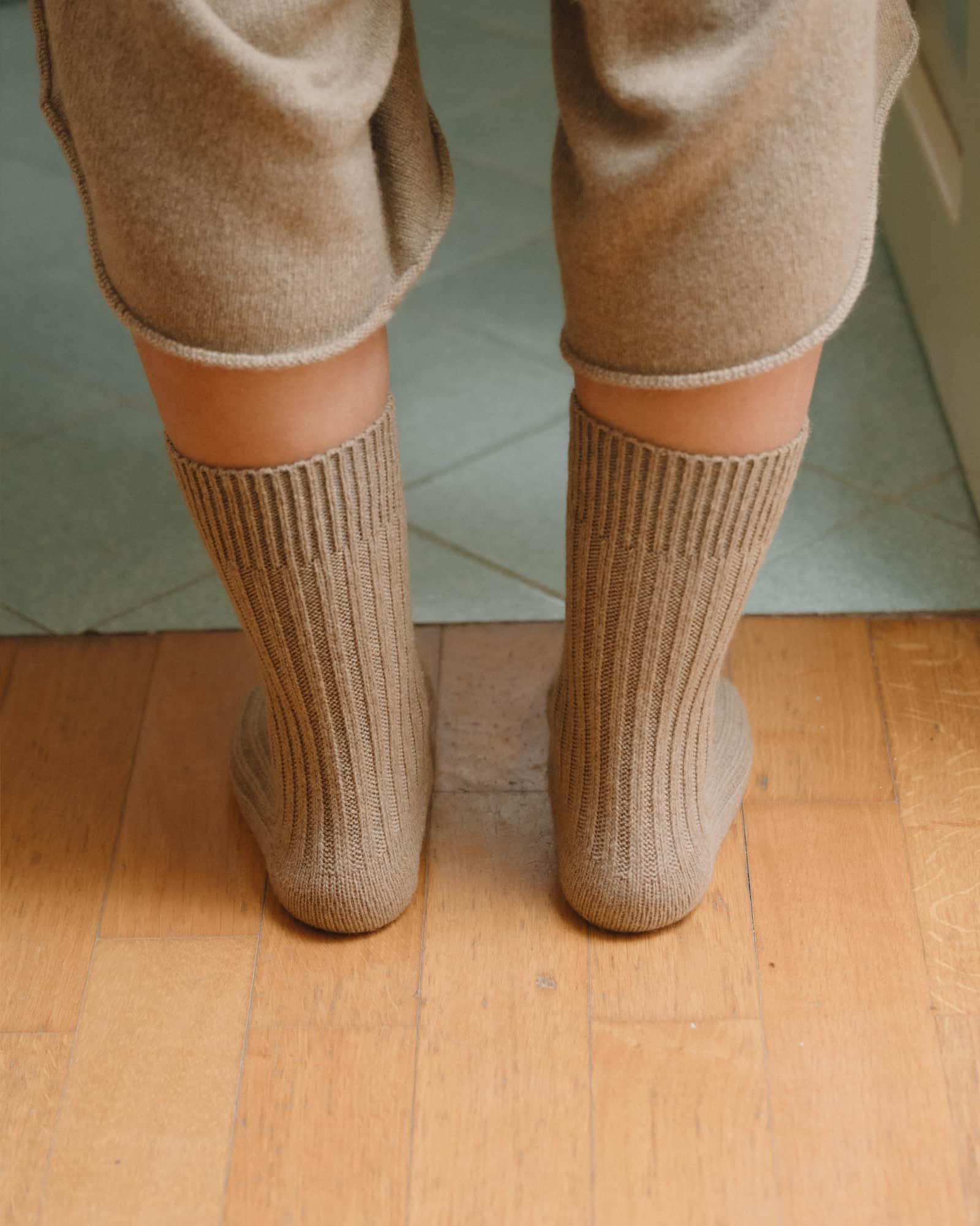 BASERANGE Socks Rib Overankle Socks