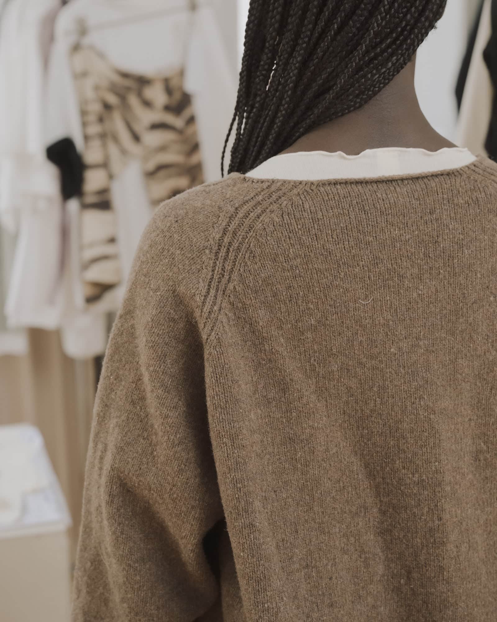 BASERANGE Sweaters Soar V Neck