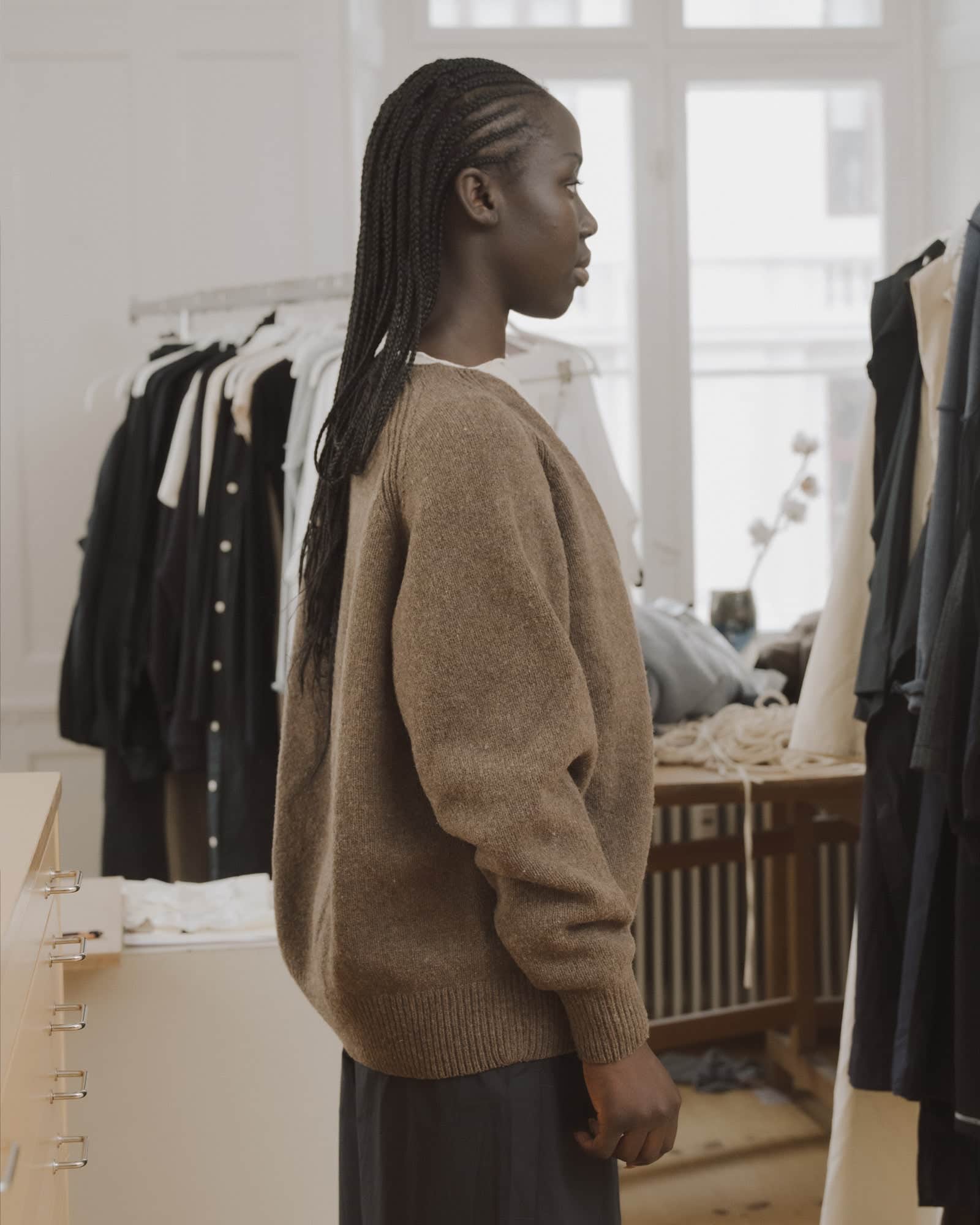 BASERANGE Sweaters Soar V Neck