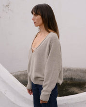 BASERANGE Sweaters Soar V Neck