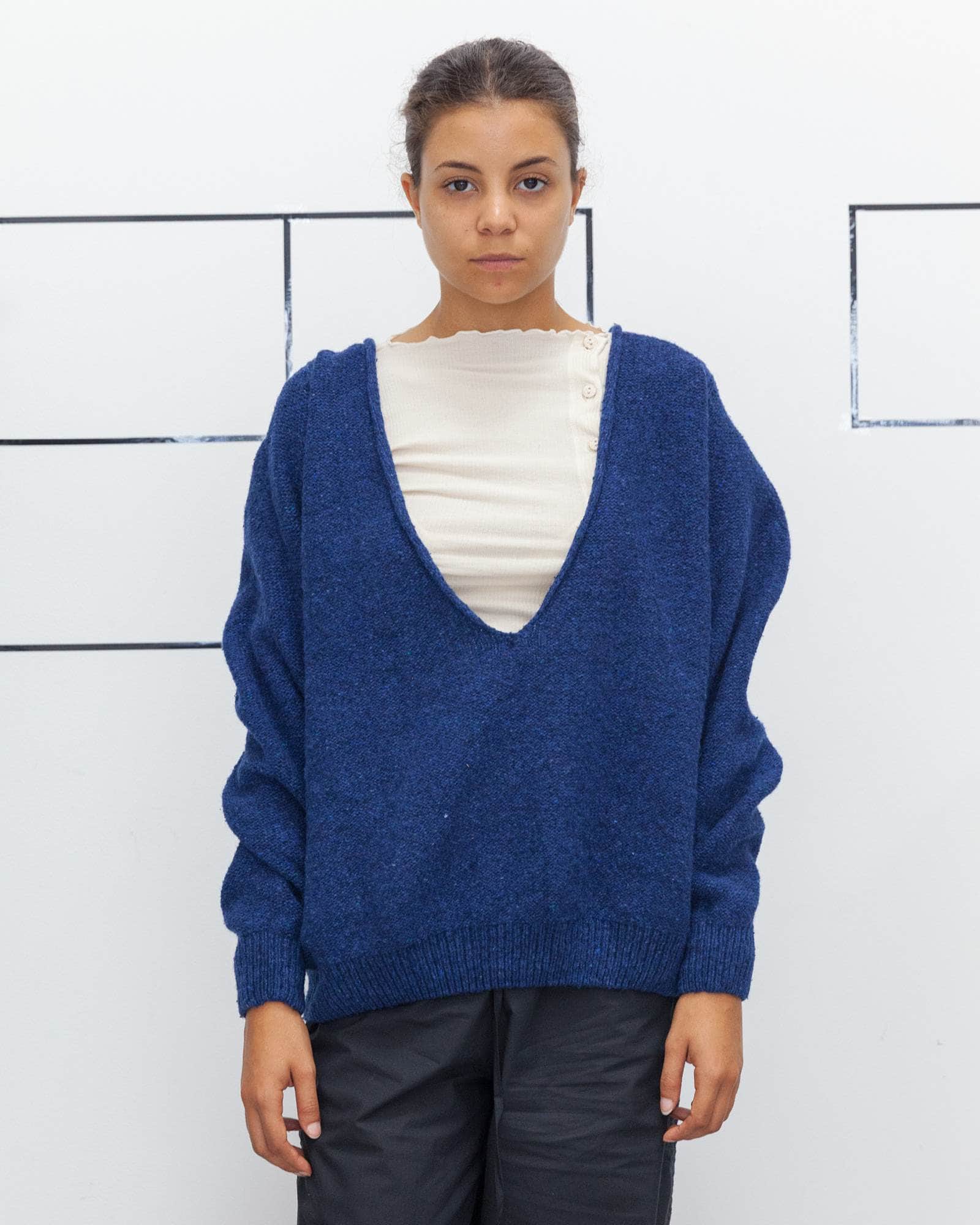 BASERANGE Sweaters Soar V Neck