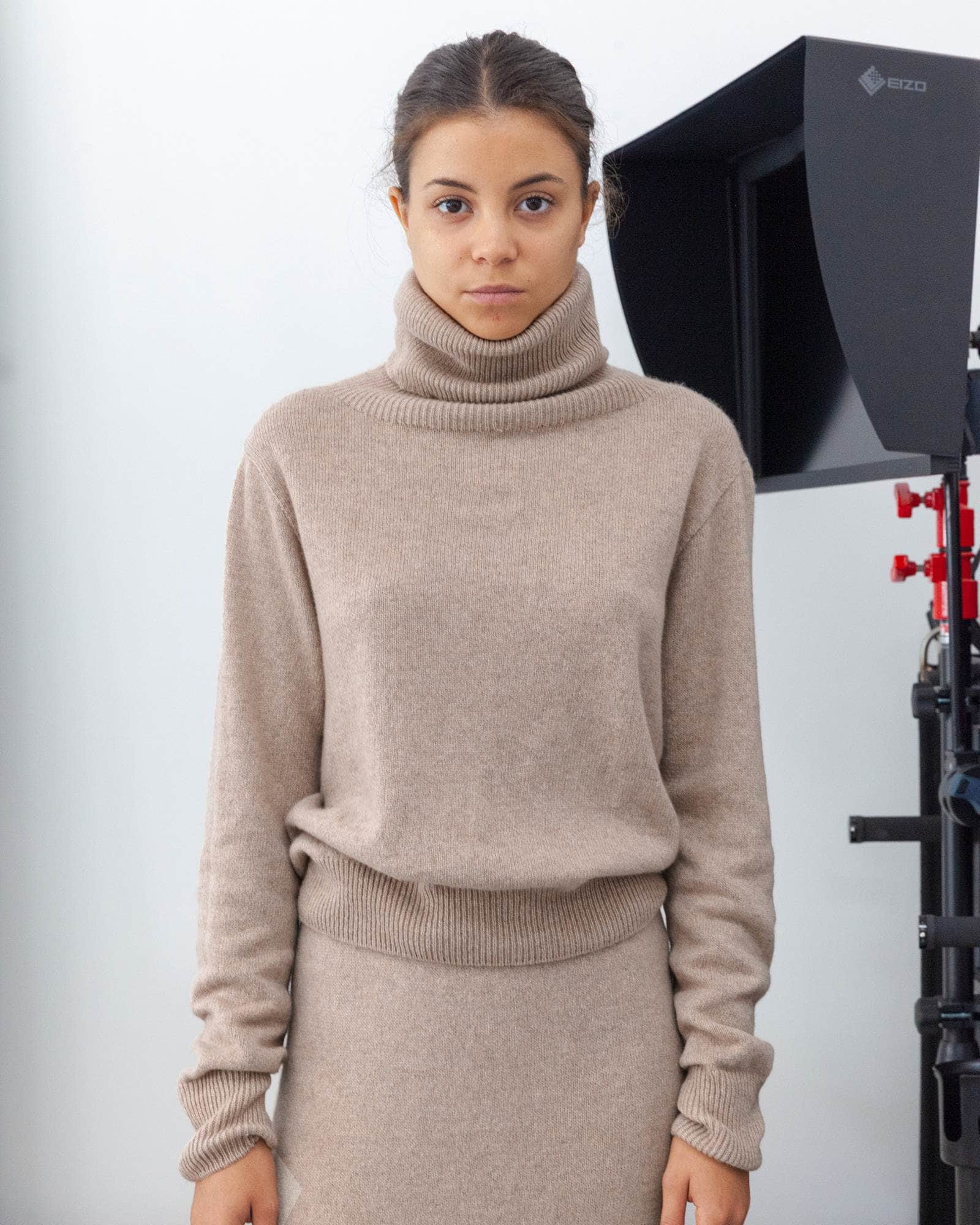 BASERANGE Sweaters Tier Turtleneck
