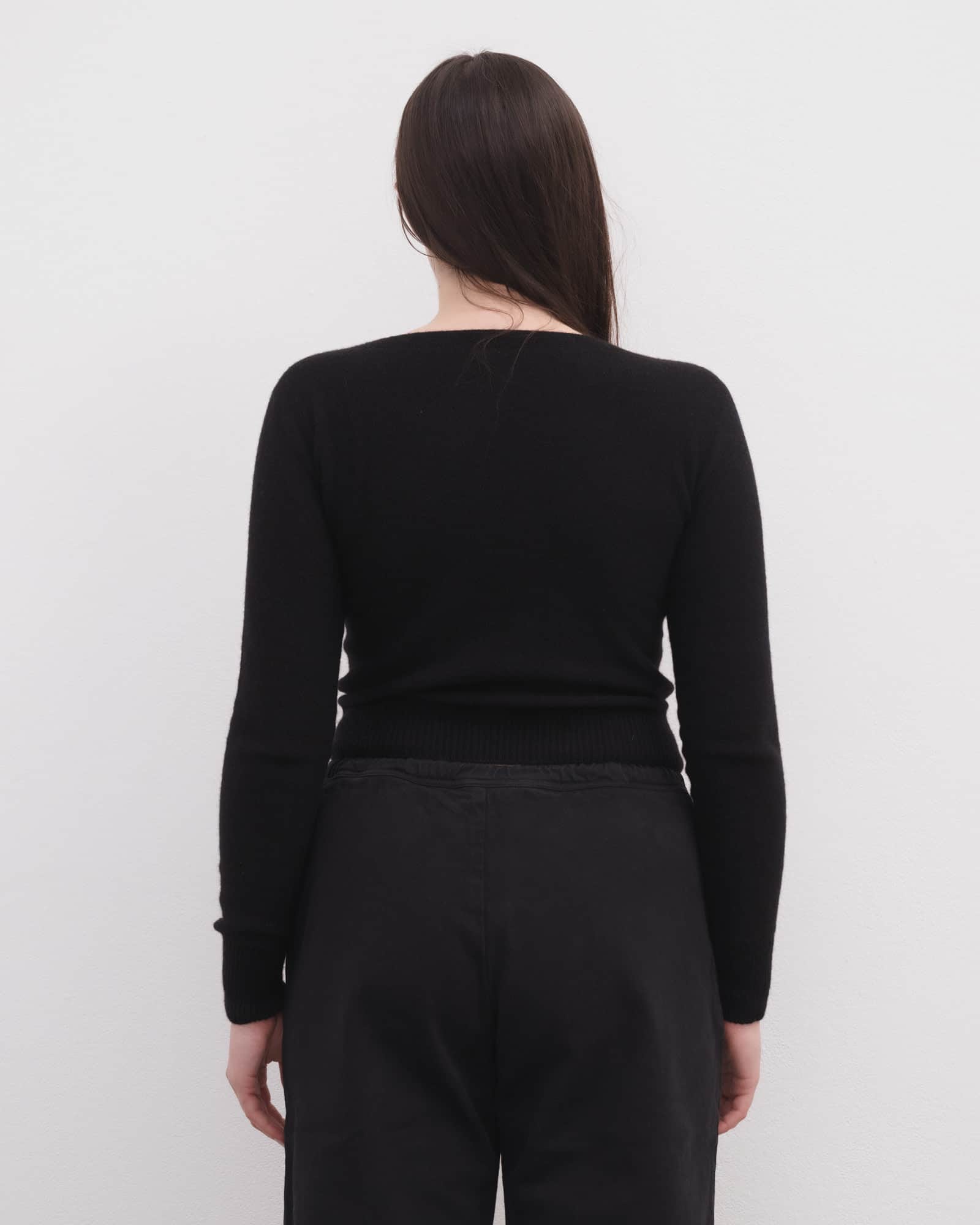 BASERANGE Sweaters Tier V Neck