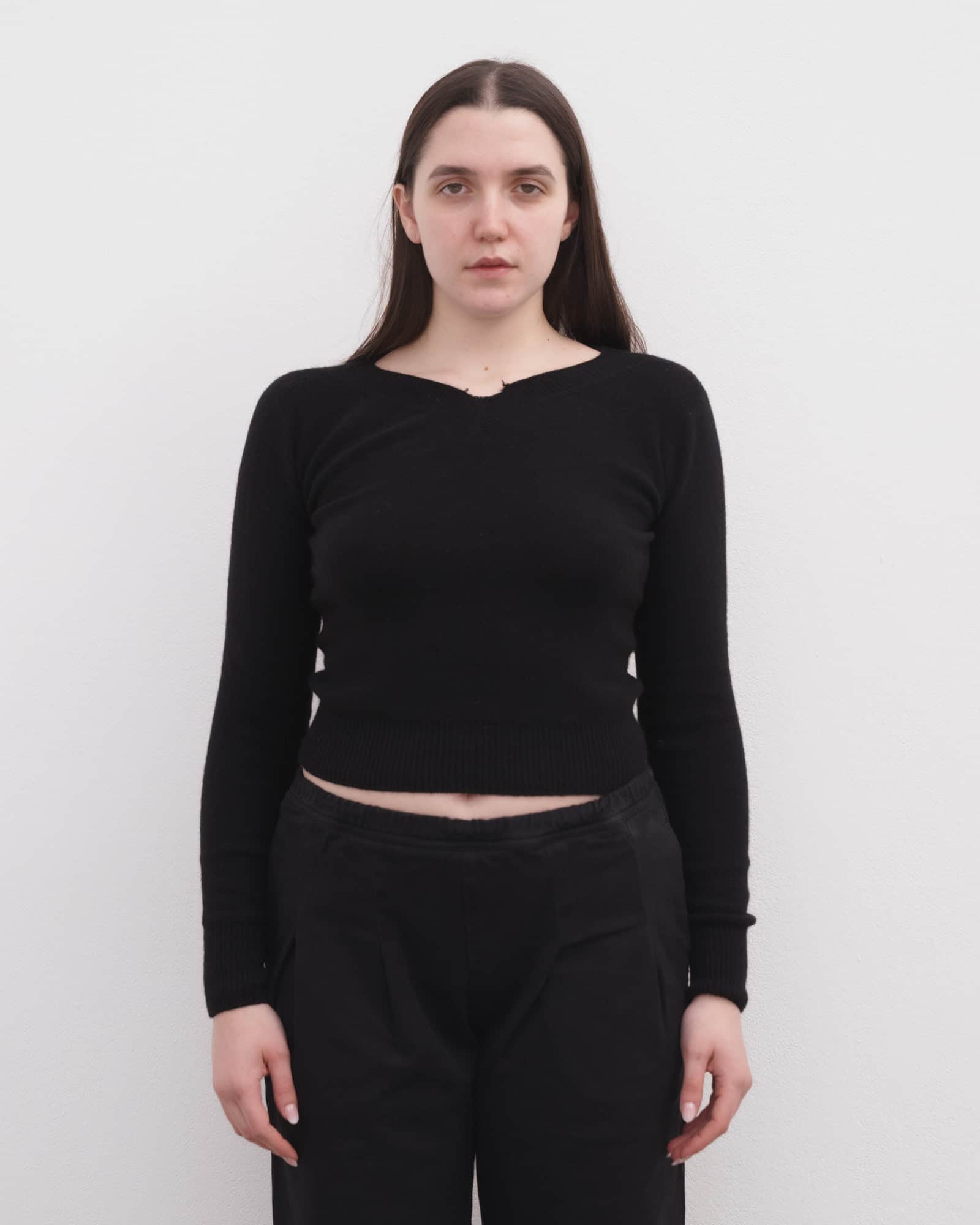 BASERANGE Sweaters Tier V Neck