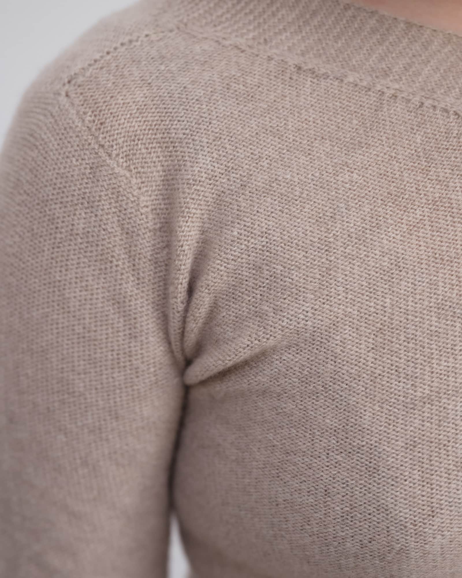 BASERANGE Sweaters Tier V Neck