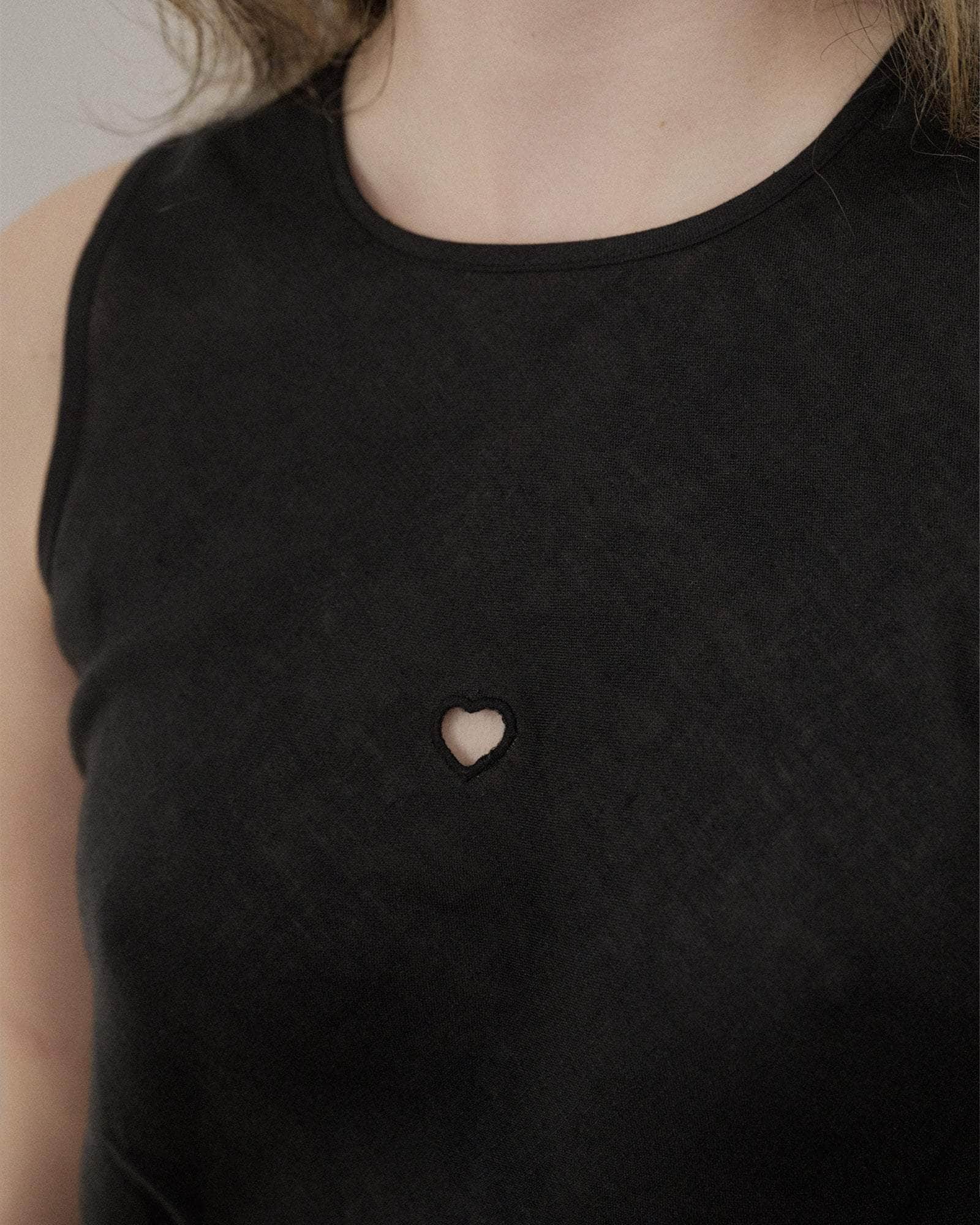 Dydine タンクトップ Heart in Black | ファインリネン | ja | Baserange
