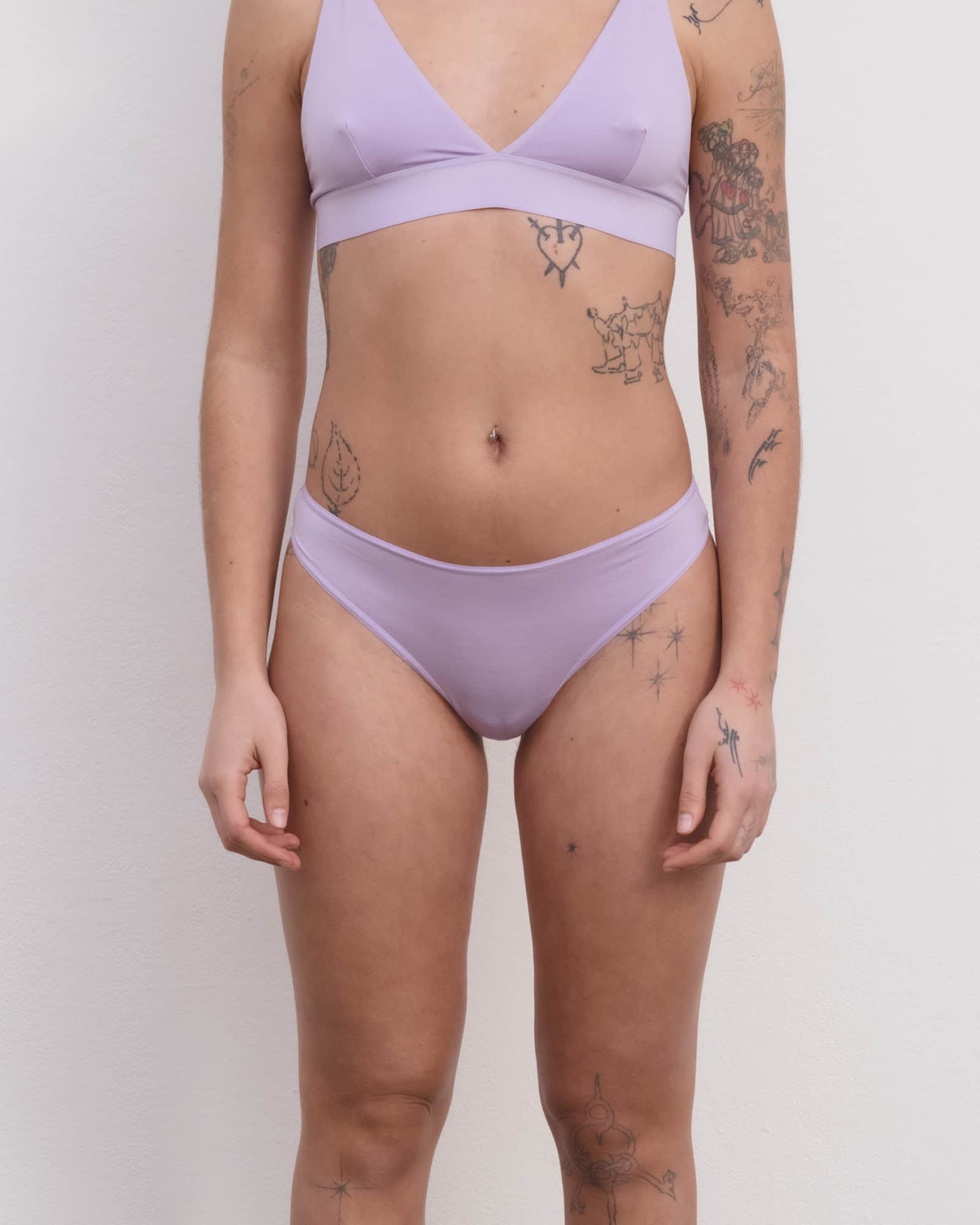 BASERANGE Thongs Enna Thong
