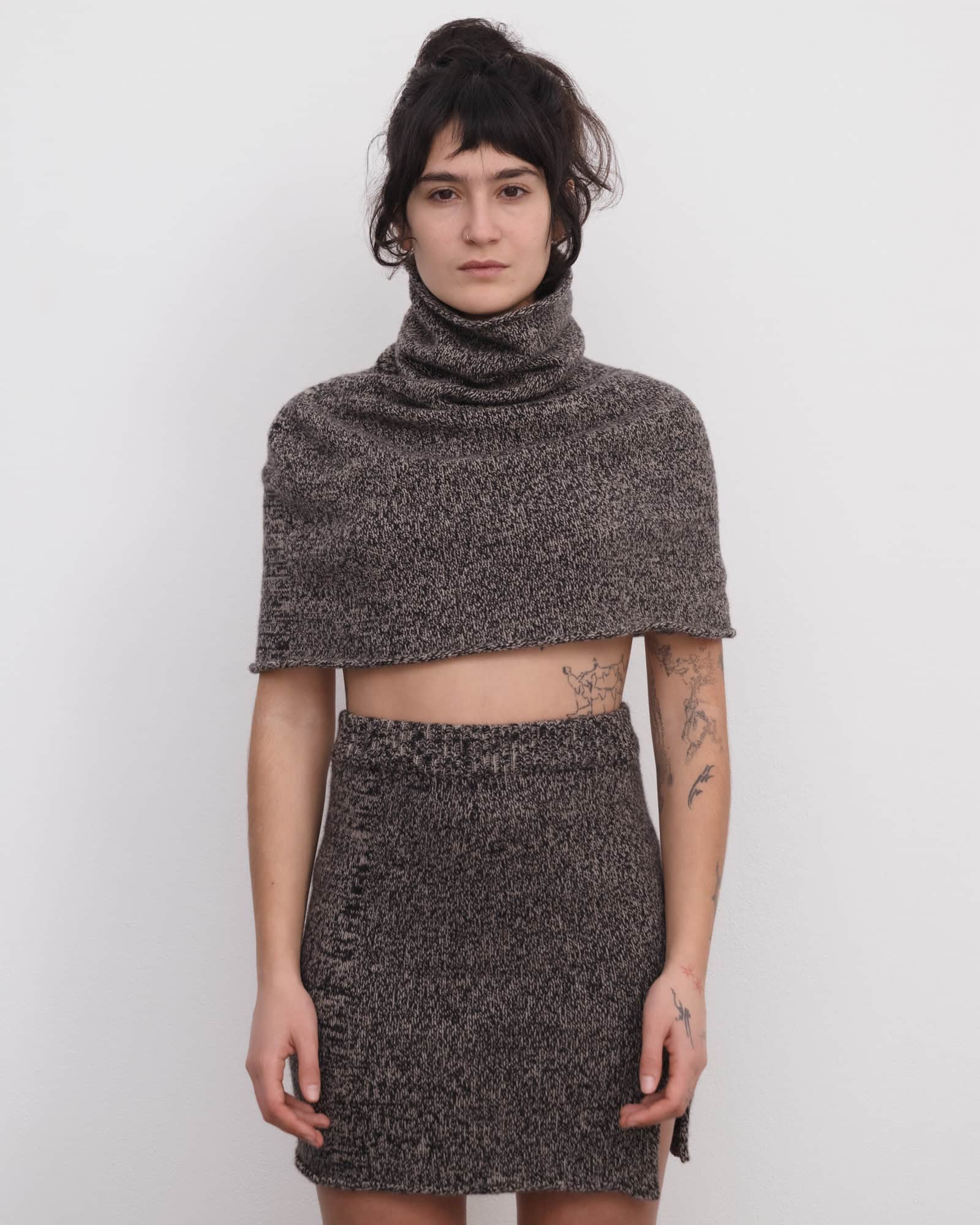 BASERANGE Top Shrug BLACK/CAMEL MELANGE / ONE SIZE Tope Shrug Small