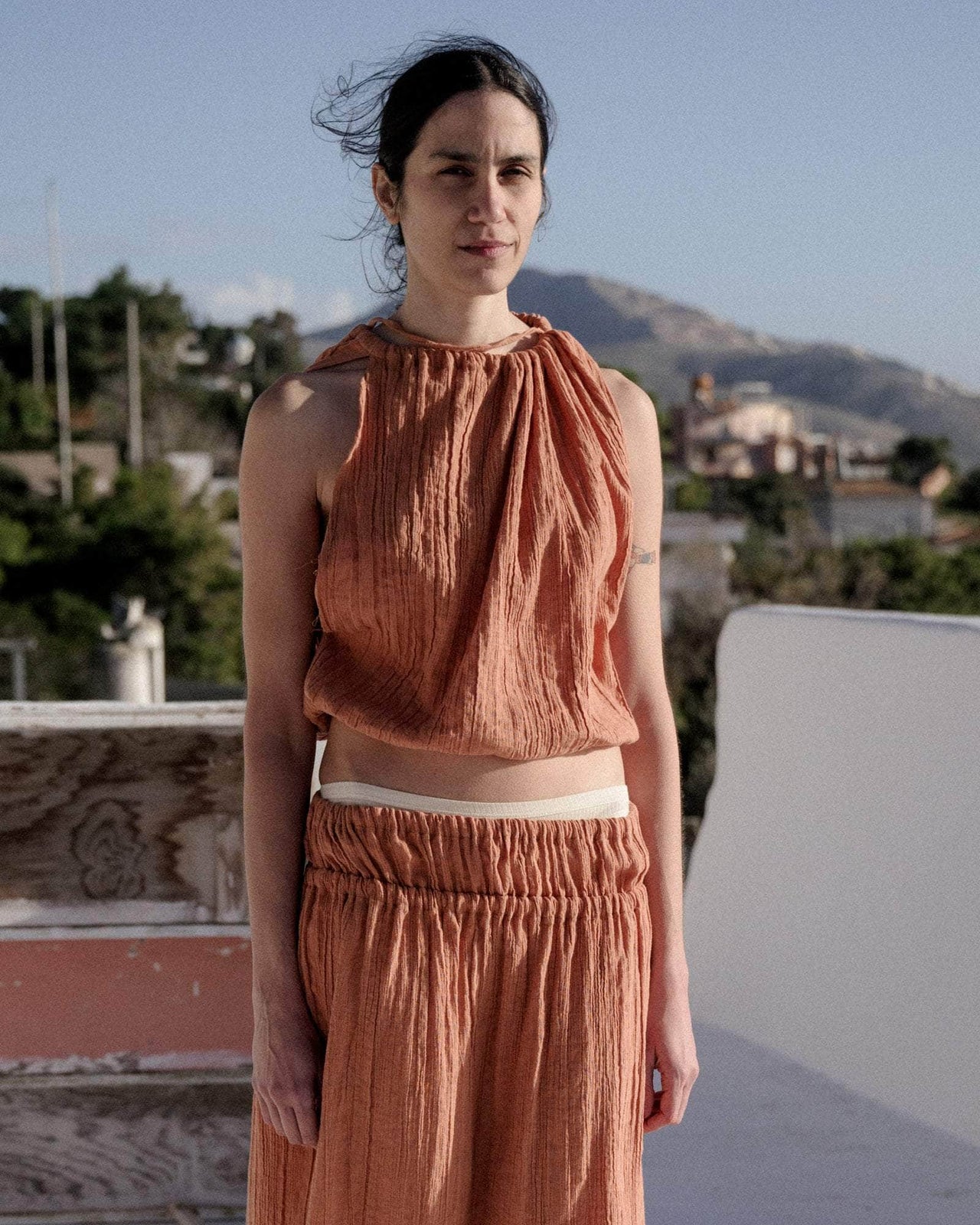baserange Diph Top Crinkle Linen｜トップス