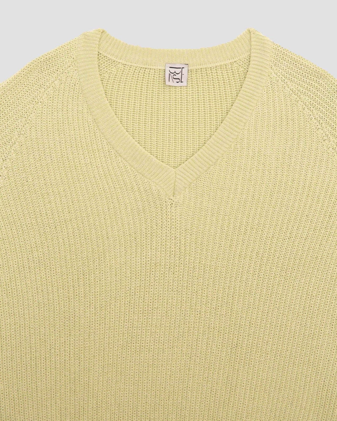Dodd V Neck Sweater in assortment | Organic cotton knit | en 