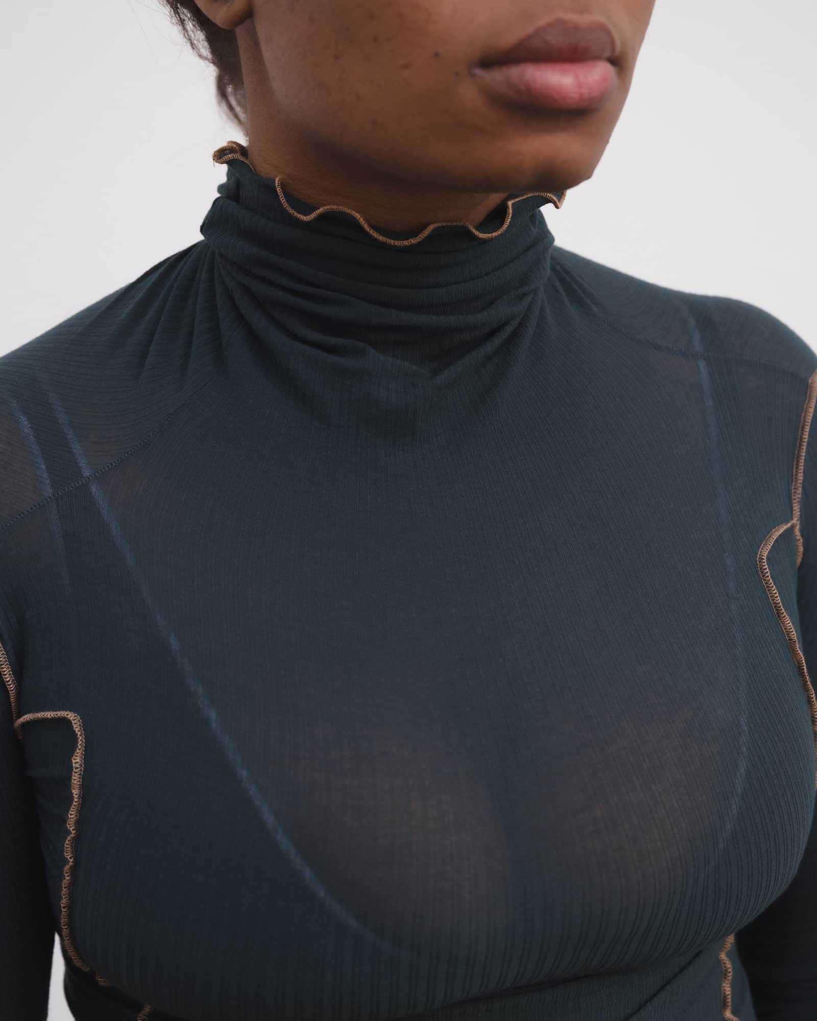 BASERANGE Turtlenecks Omato Turtleneck