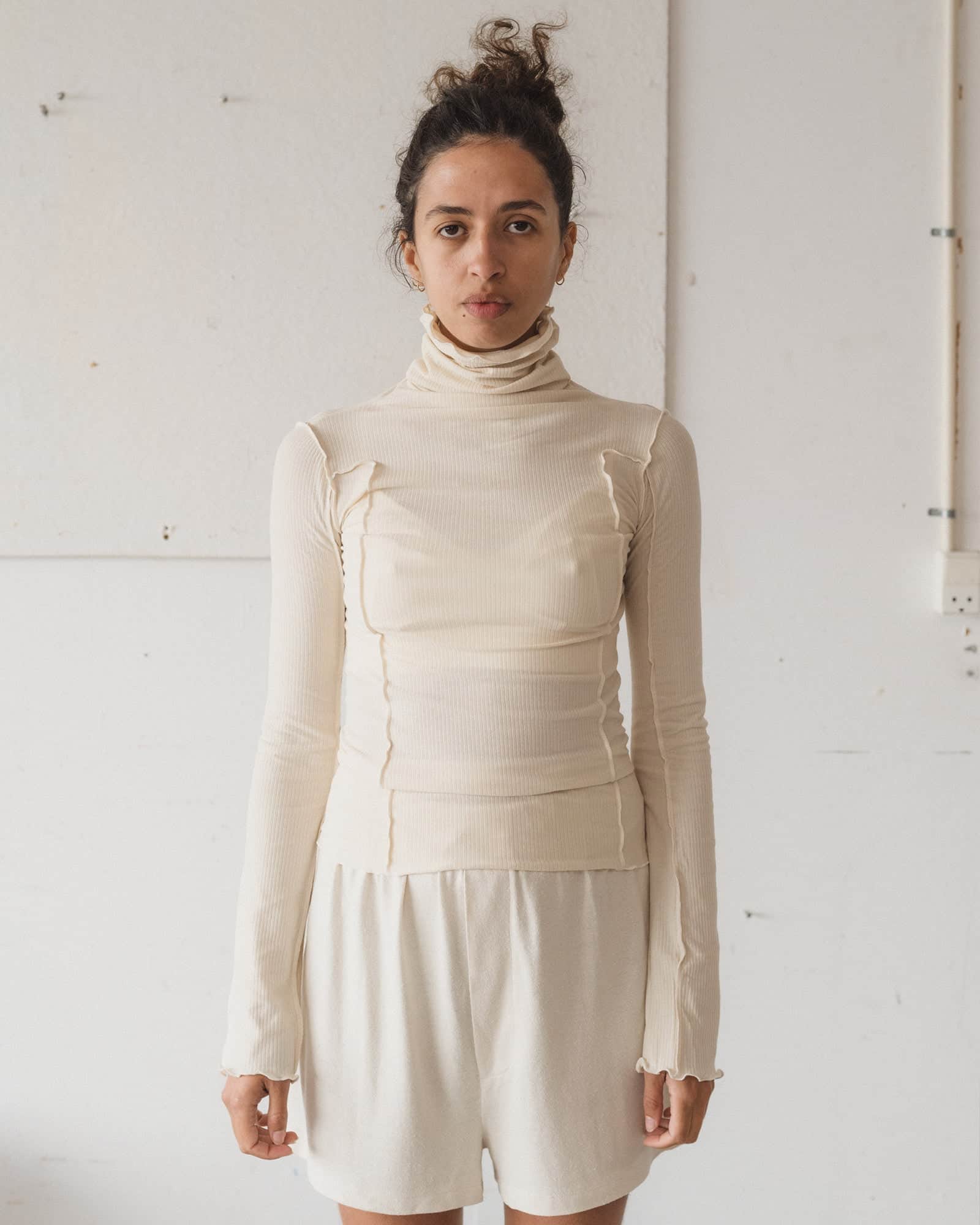 Omato Turtleneck in Off white | Organic cotton rib | Baserange