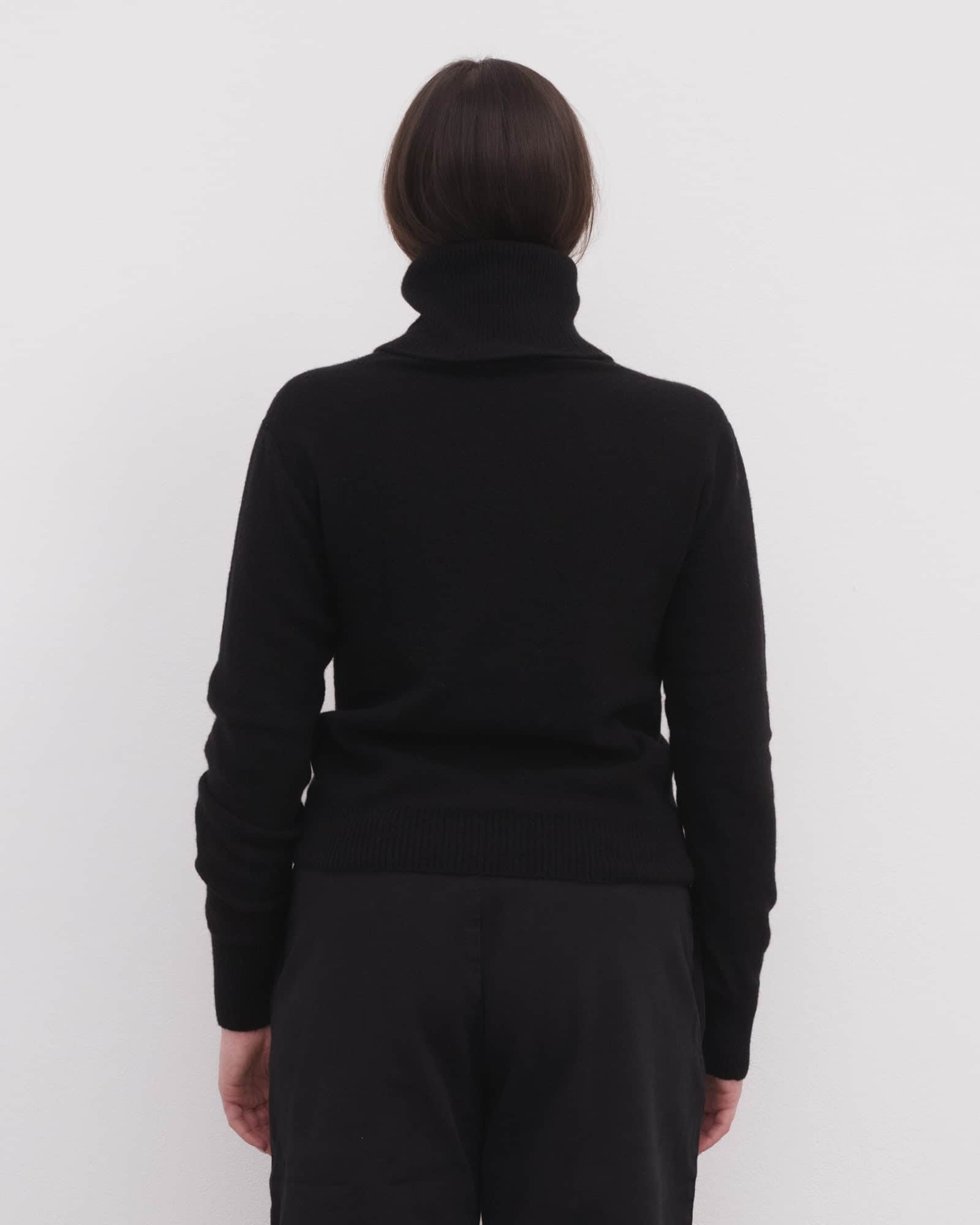 BASERANGE Turtlenecks Tier Turtleneck