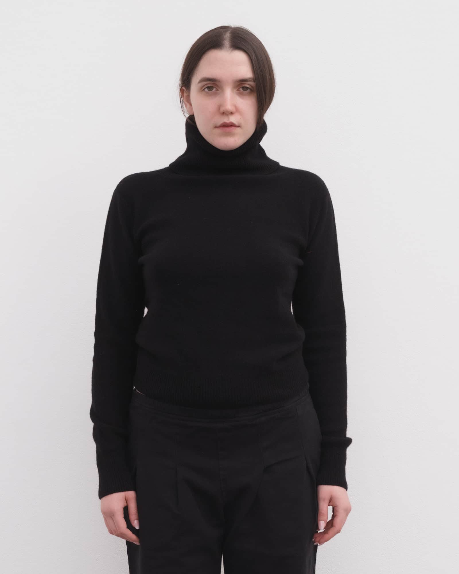 BASERANGE Turtlenecks Tier Turtleneck