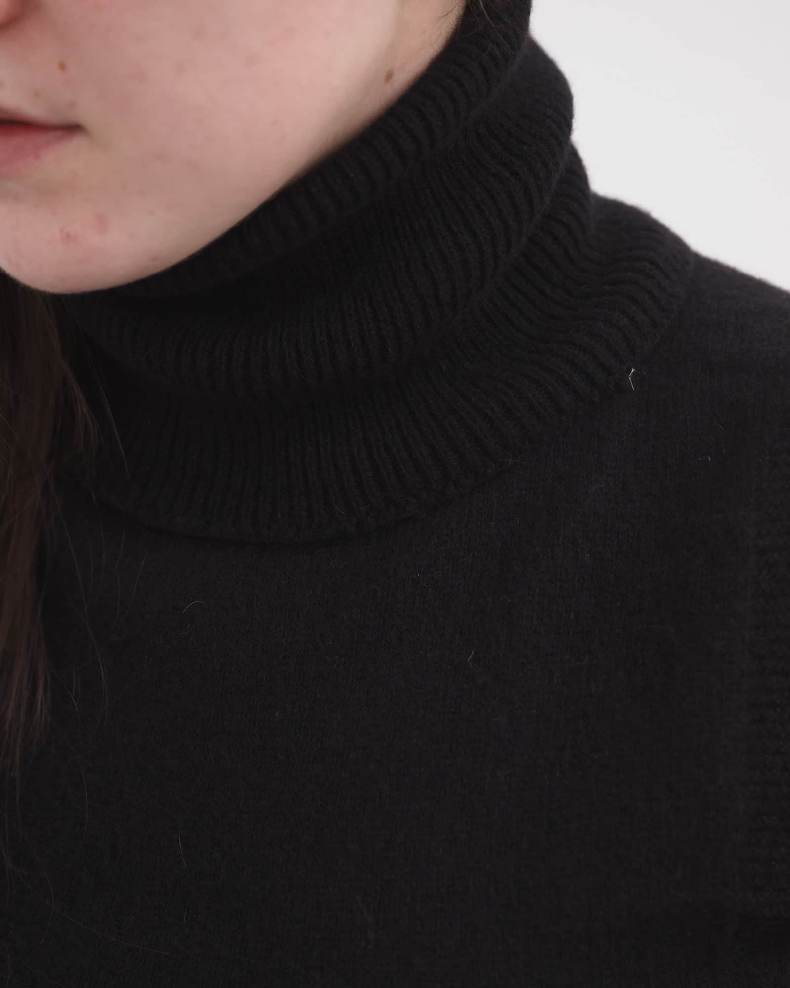 BASERANGE Turtlenecks Tier Turtleneck Vest