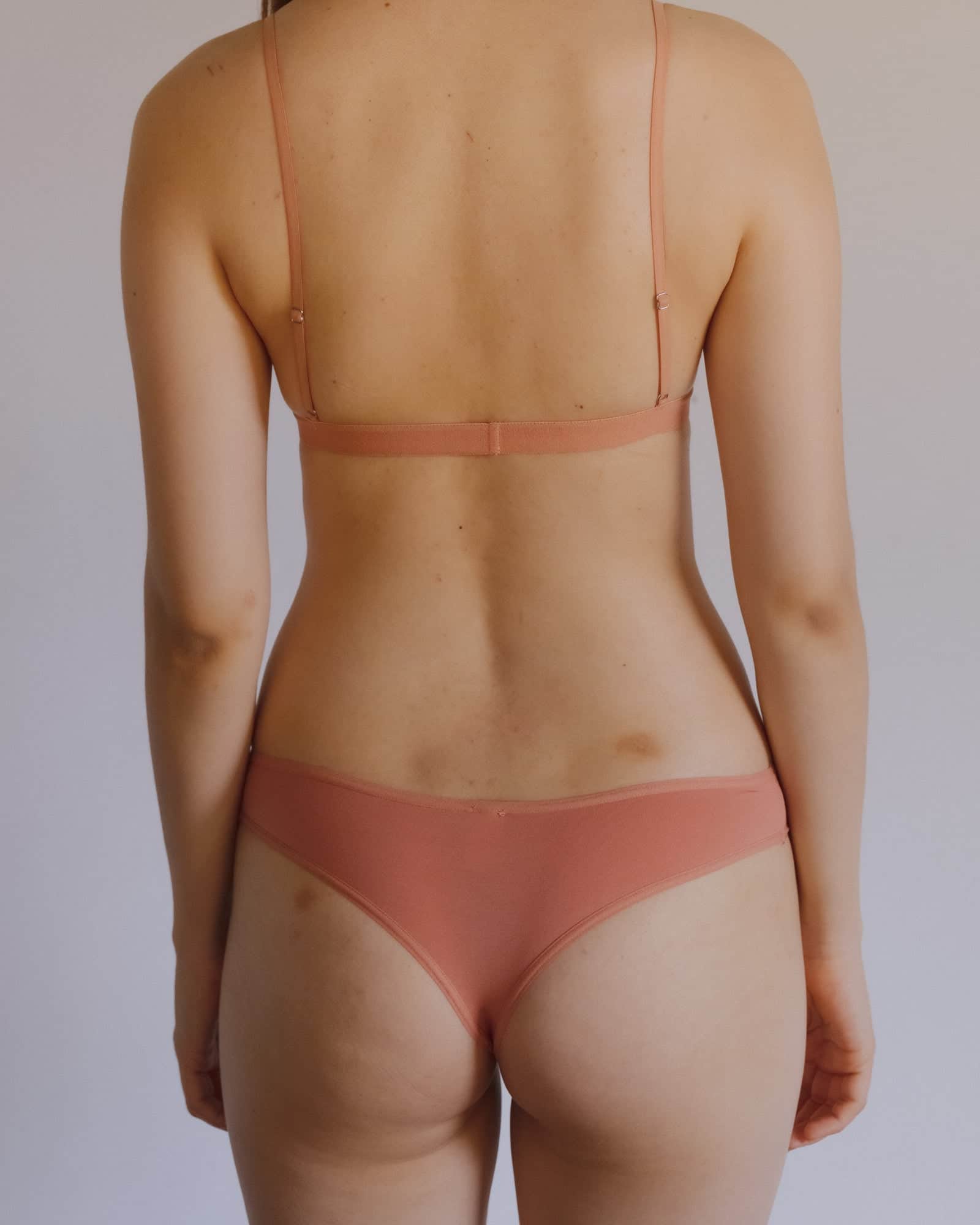 BASERANGE Underpants Enna Thong