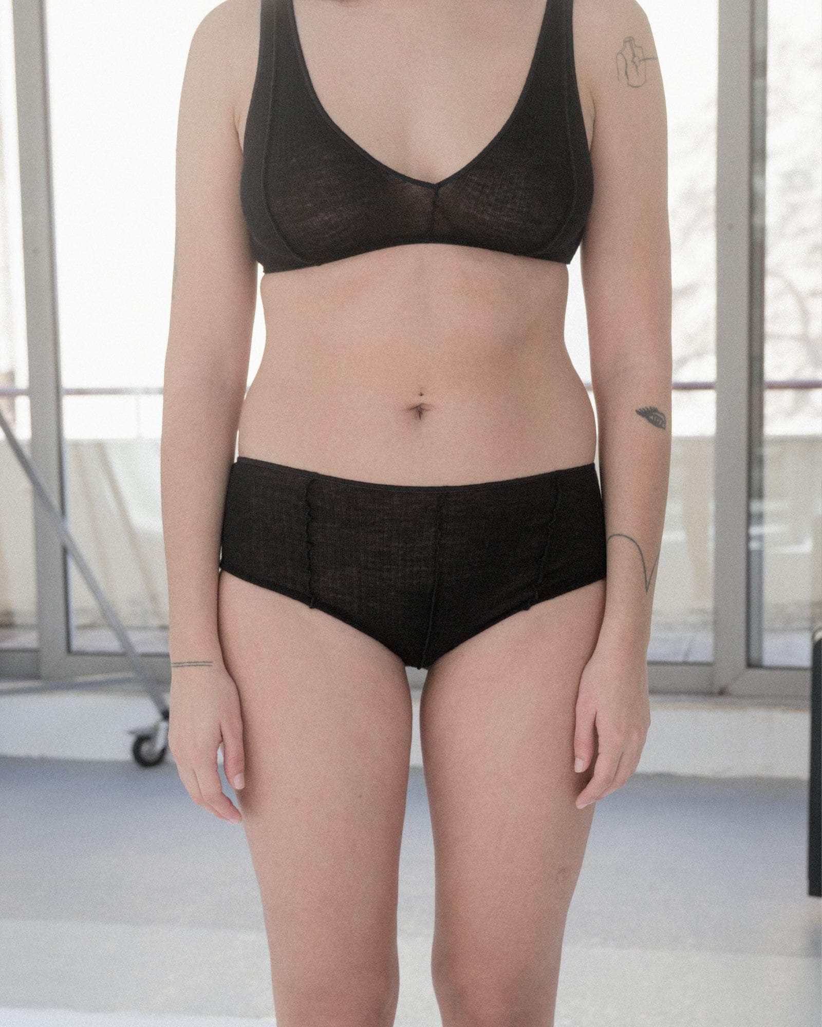 BASERANGE UNDERPANTS Vein Highwaist Pants