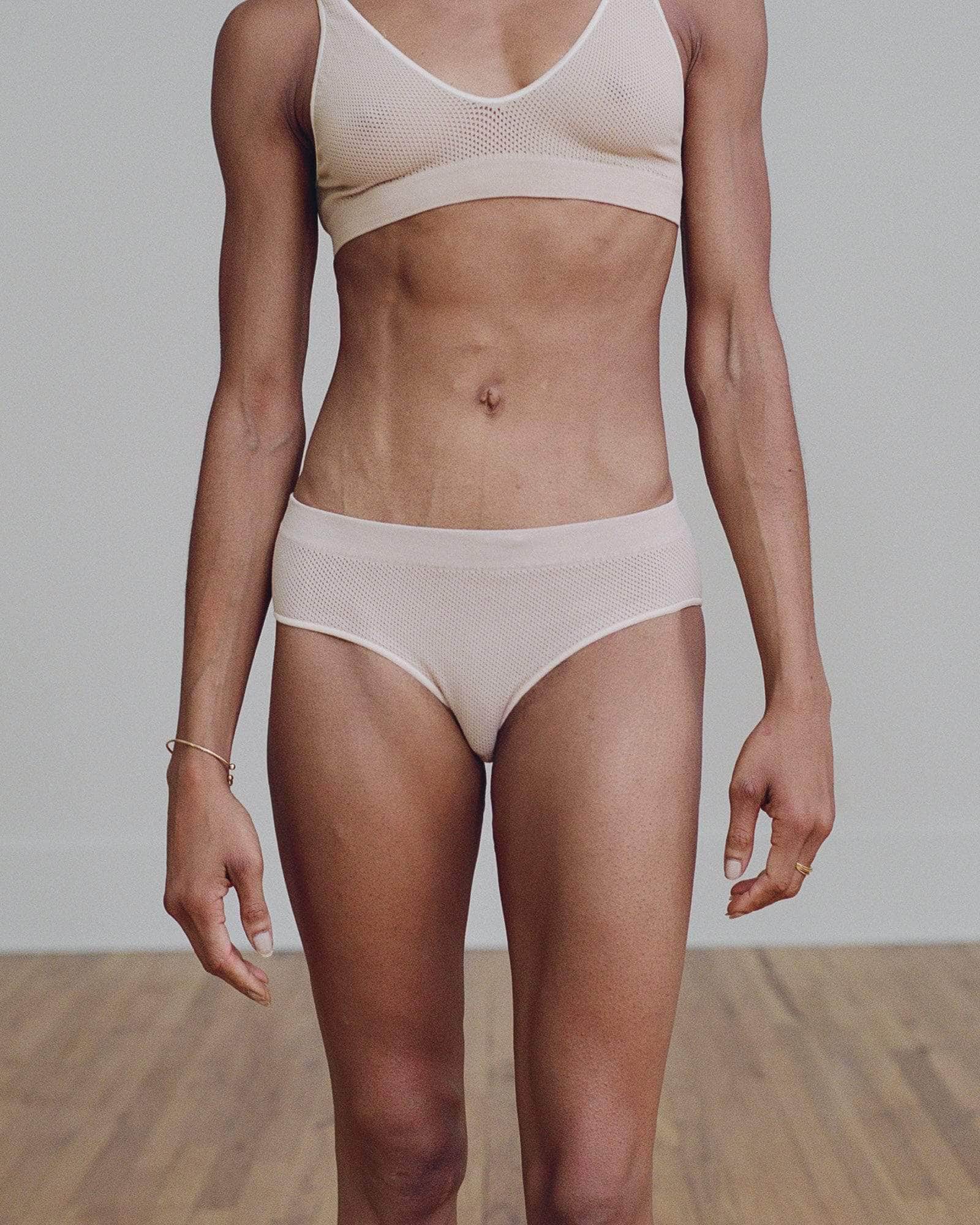 BASERANGE UNDERWEAR Odea Pants