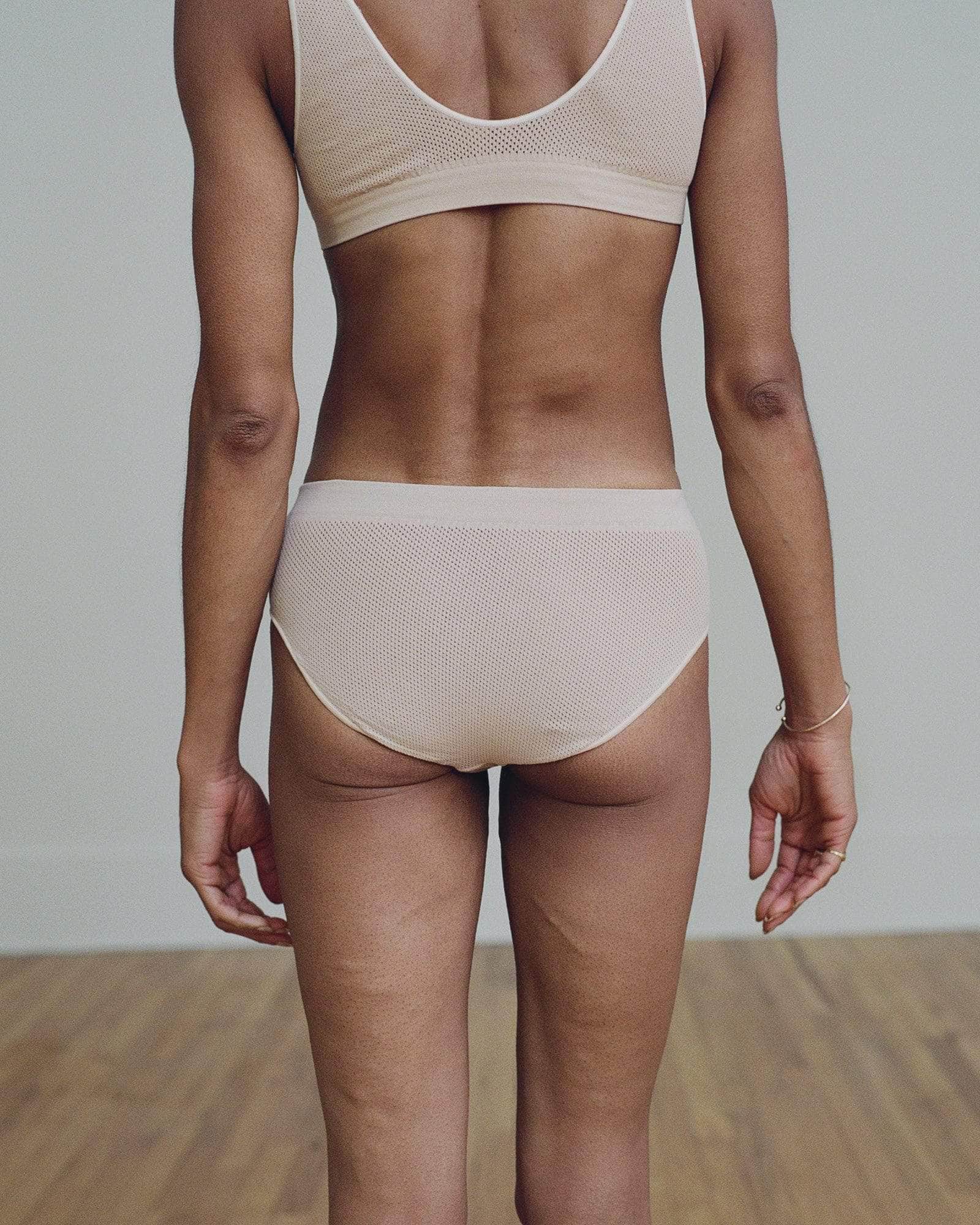 BASERANGE UNDERWEAR Odea Pants