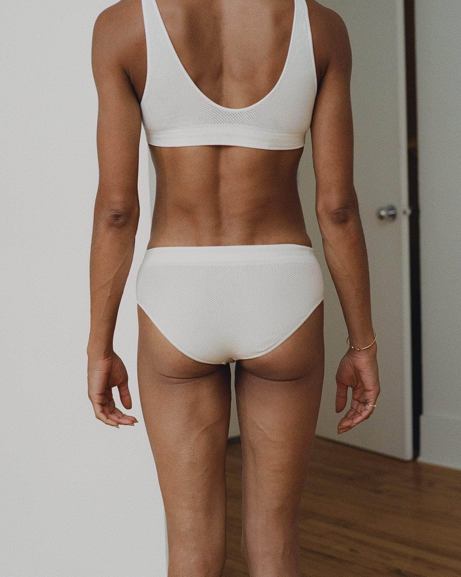 BASERANGE UNDERWEAR Odea Pants