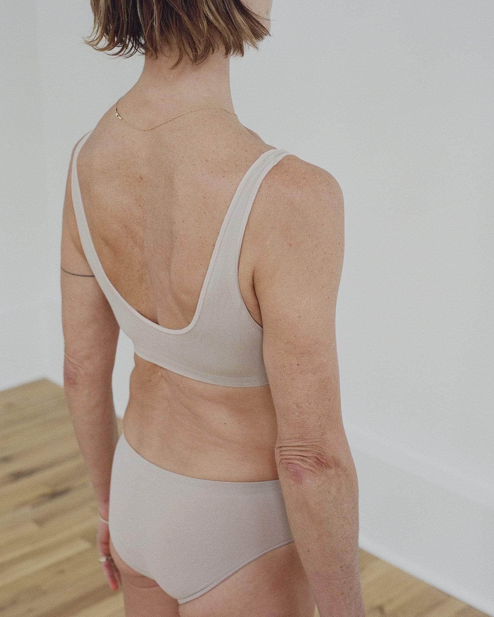 BASERANGE UNDERWEAR Oleta Top