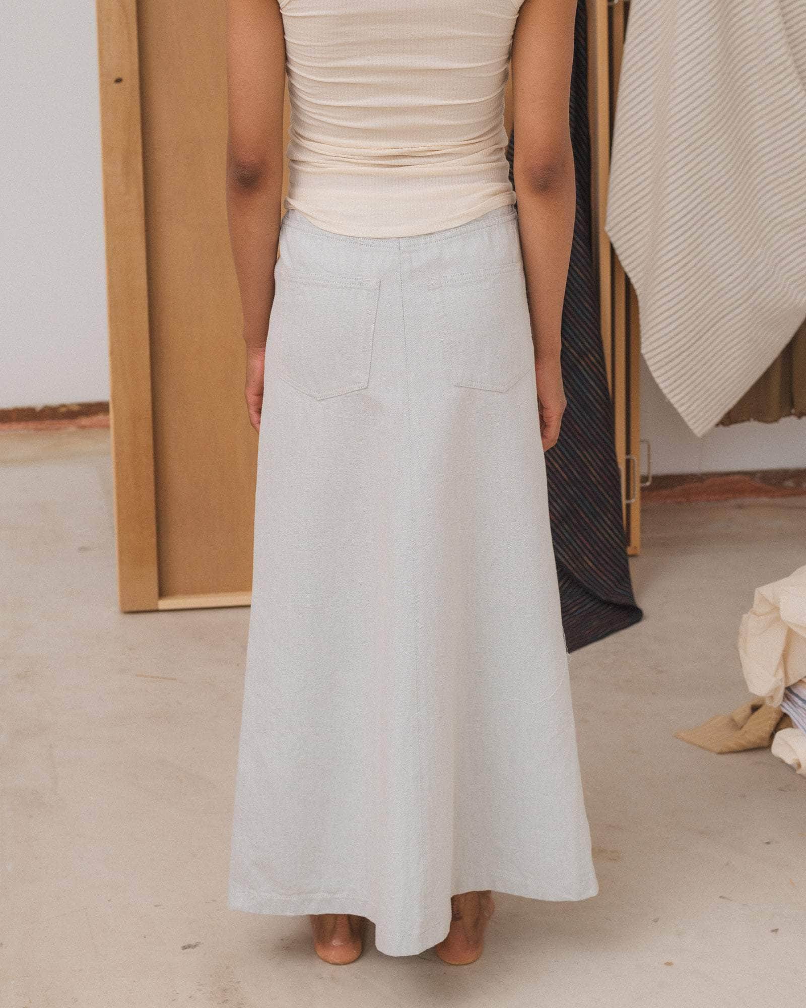 baserange リネンタイトスカート Skirts in Natural and Recycled Materials| Baserange